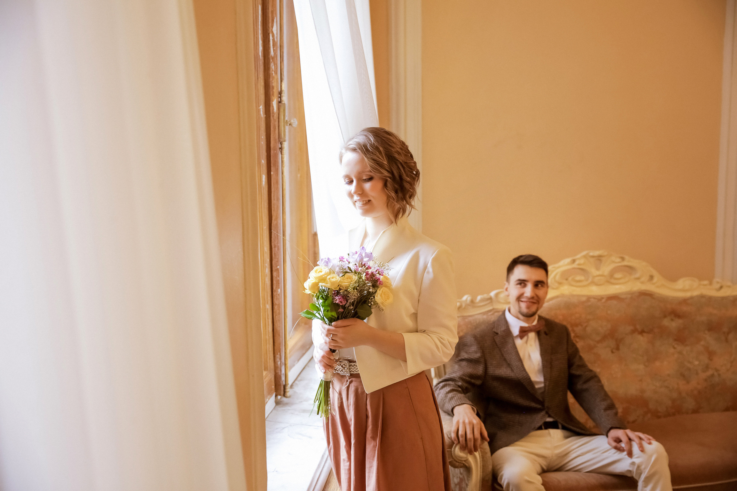 Свадьба с прогулкой по набережной. Фотограф женский и мужской портрет Санкт-Петербург