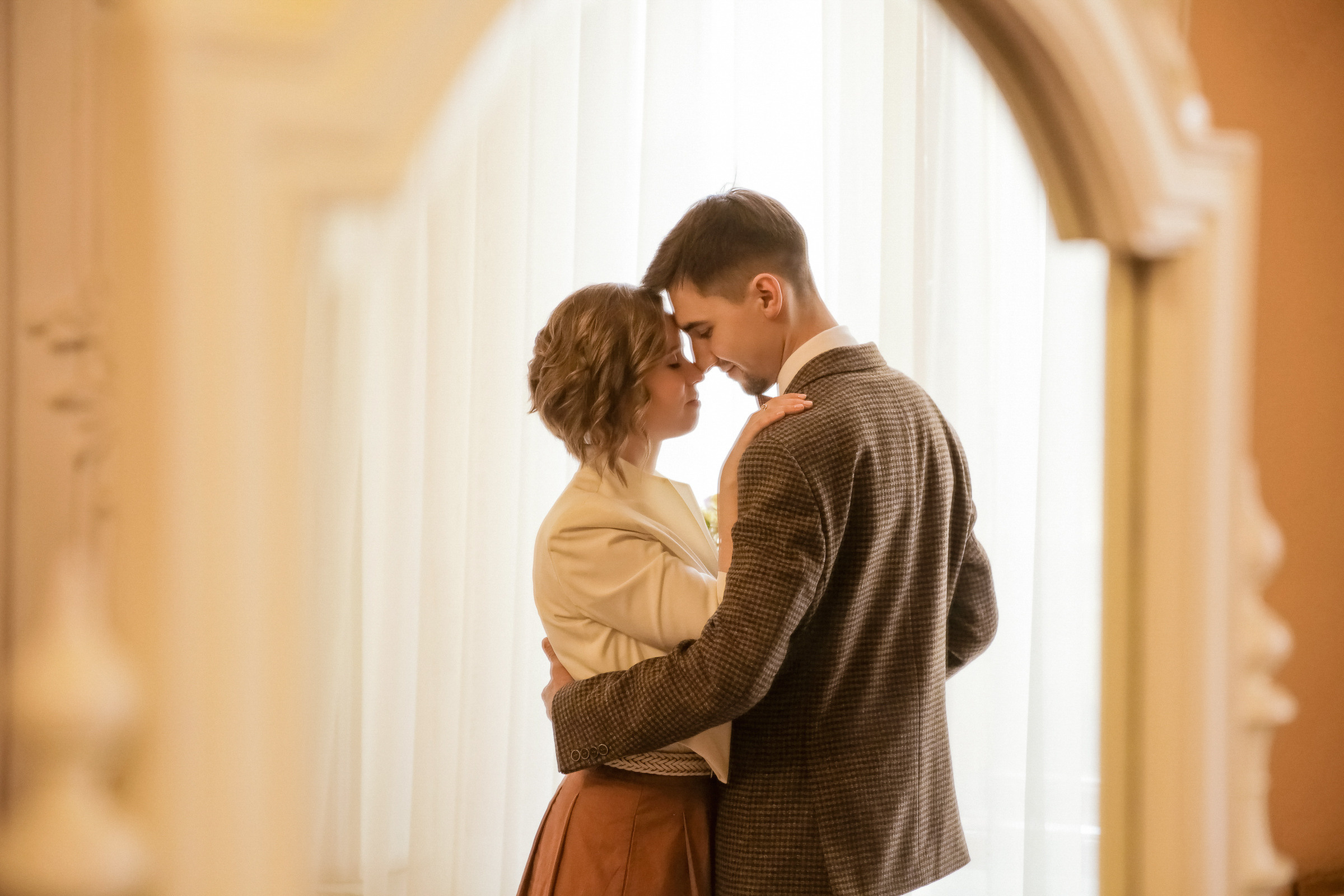 Свадьба с прогулкой по набережной. Фотограф женский и мужской портрет Санкт-Петербург