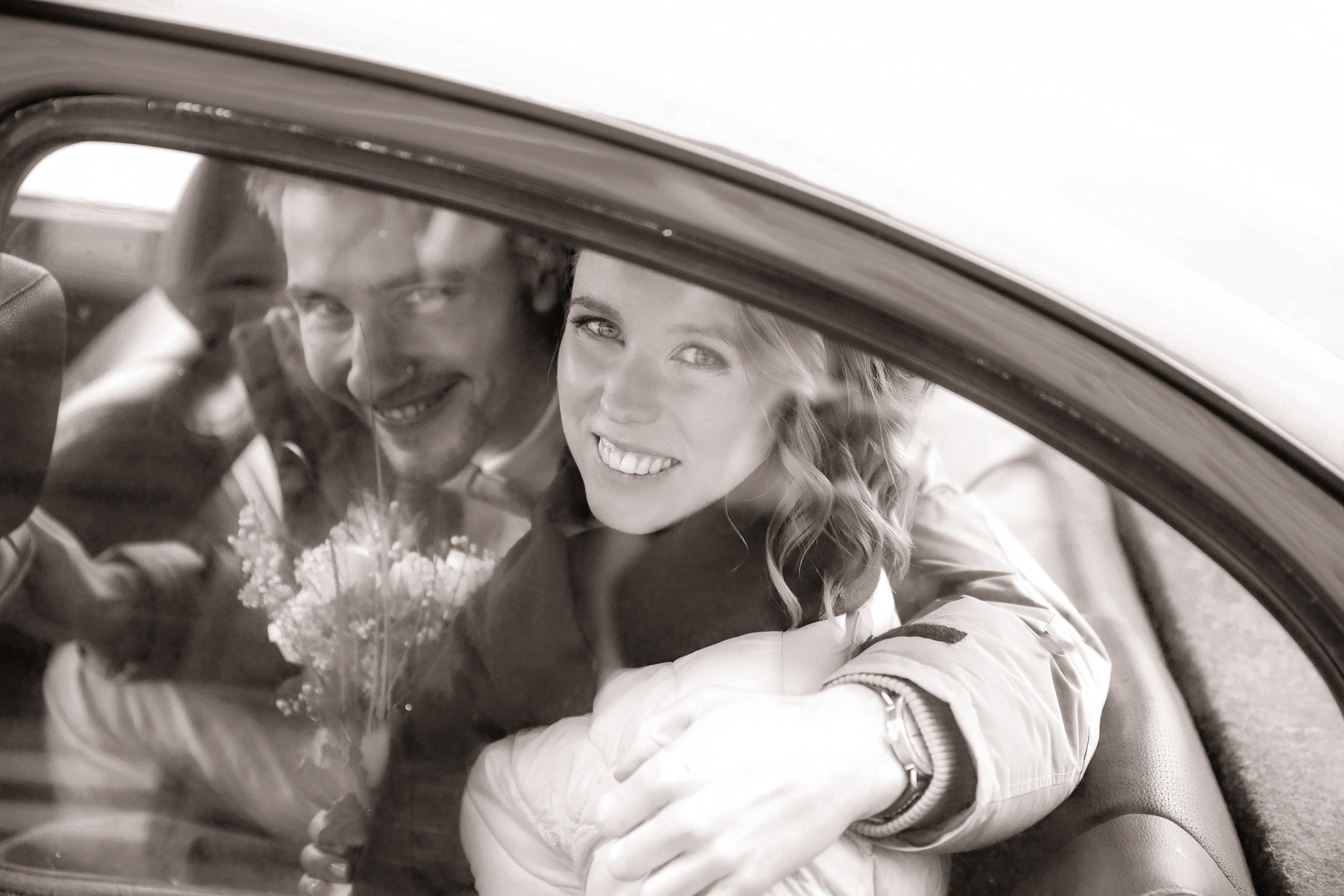 Свадьба с прогулкой по набережной. Фотограф женский и мужской портрет Санкт-Петербург