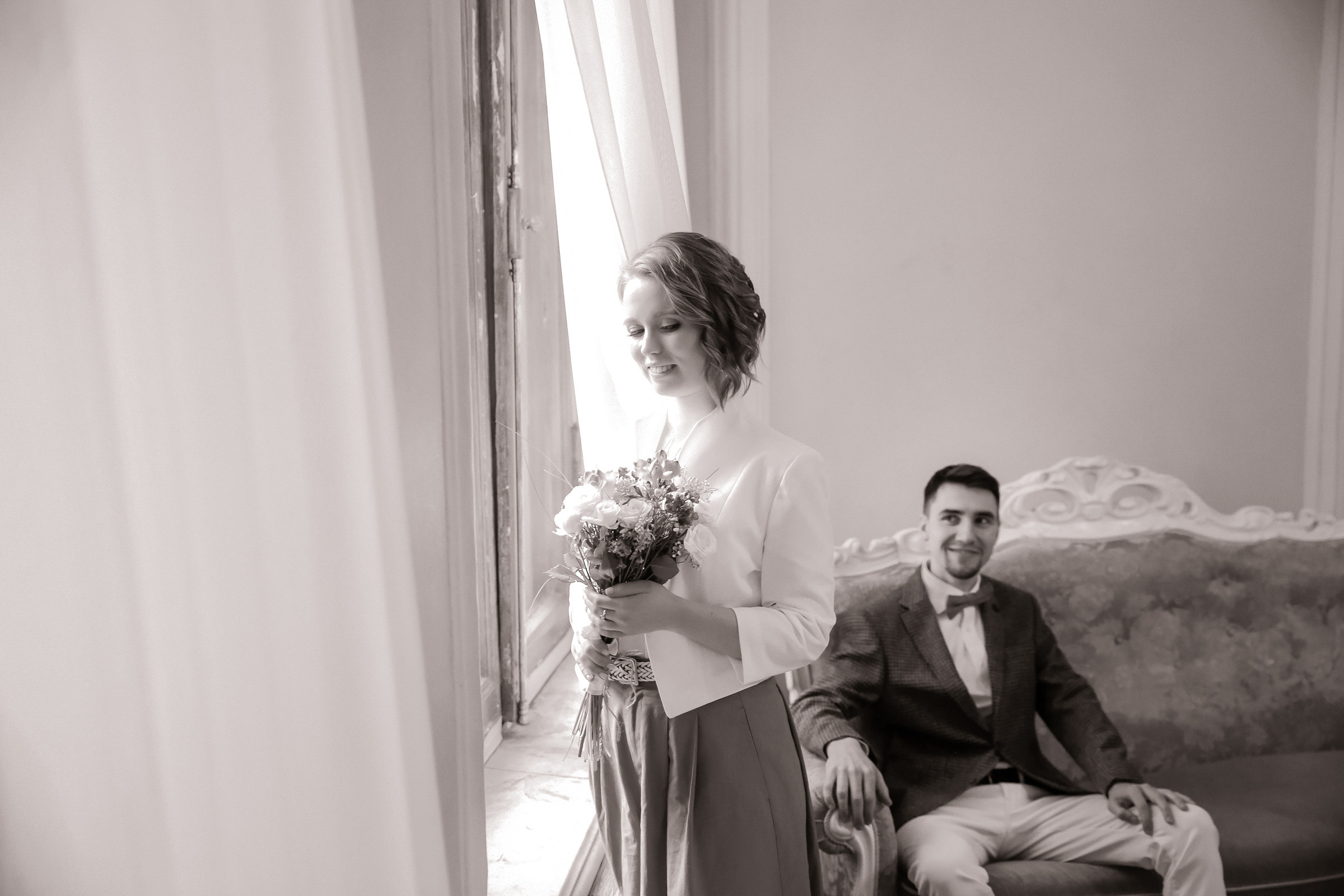 Свадьба с прогулкой по набережной. Фотограф женский и мужской портрет Санкт-Петербург