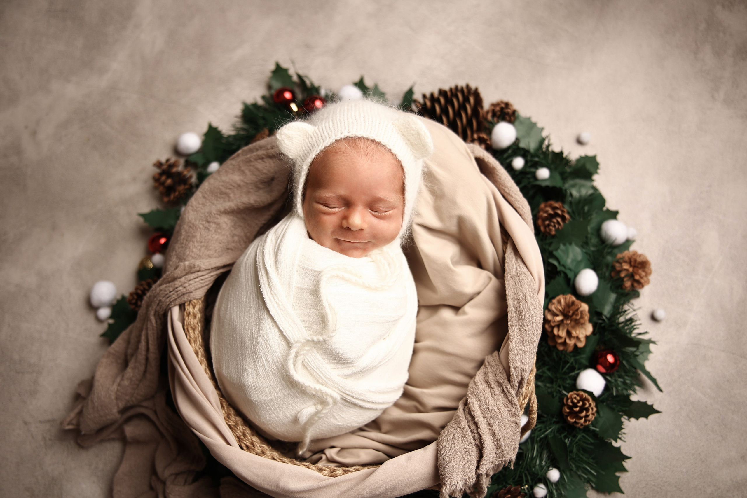 НОВОРОЖДЕННЫЕ до месяца. Мишугина Ольга Фотограф новорожденных, семейный и детский фотограф