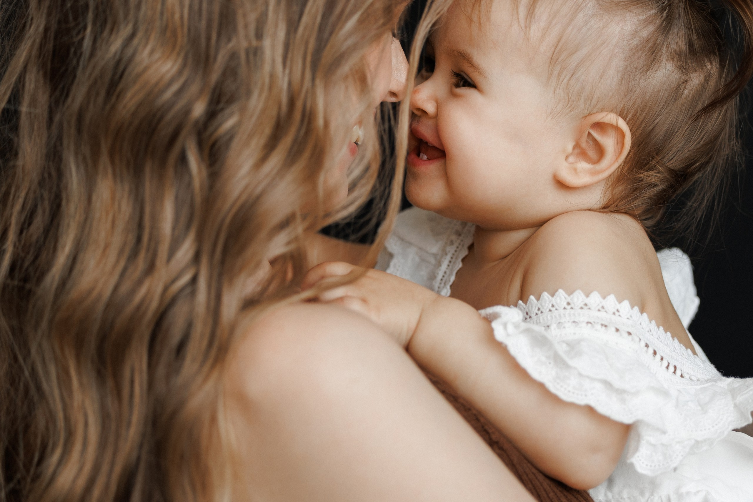 Годик в студии. Свадебный и семейный фотограф в Твери, Москве, Санкт-Петербурге