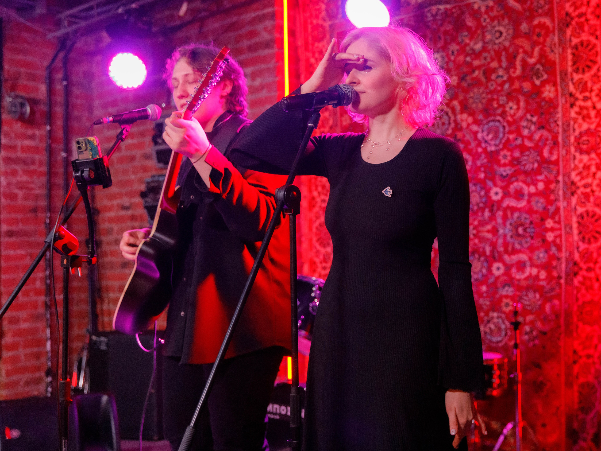 Концерт Огнева и Аня из Питера. Репортажный фотограф в Новосибирске Алена Помазунова