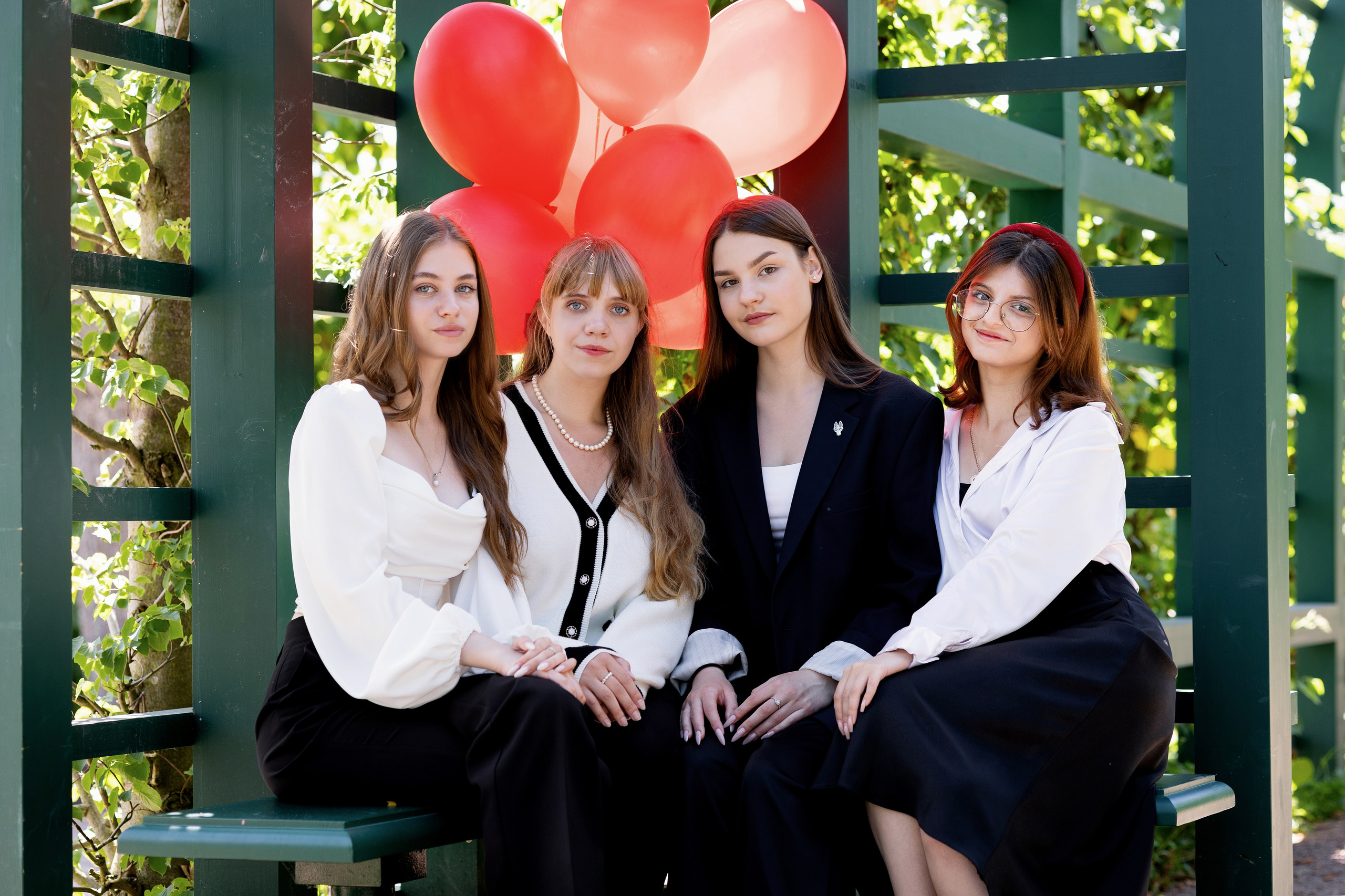 11 класс в Петергофе. Выпускные альбомы. Школьный и семейный фотограф Виктория Игнатьева