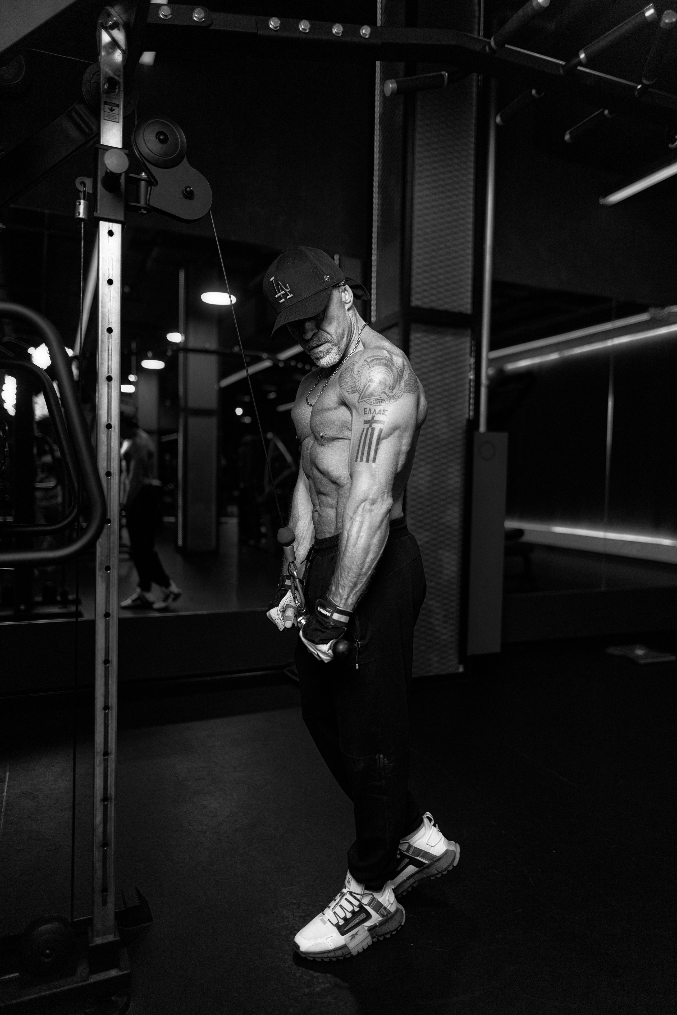 Съемка с Александром в тренажерном зале для контента. Дмитрий Шульгин, портретный фотограф в Воронеже