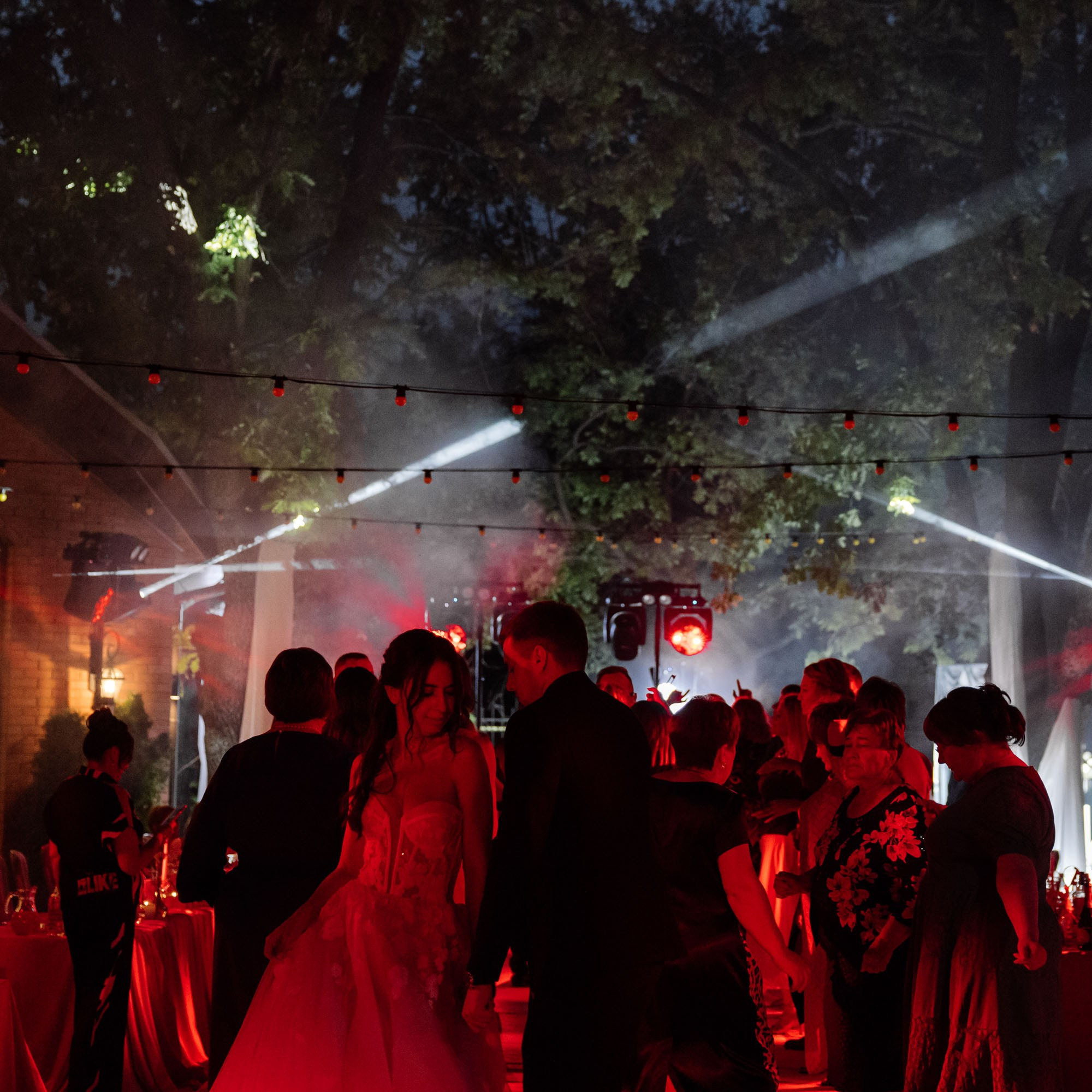 Свежий воздух. Владимир Киселев — свадебный фотограф в Саратове, Москве и по всему миру