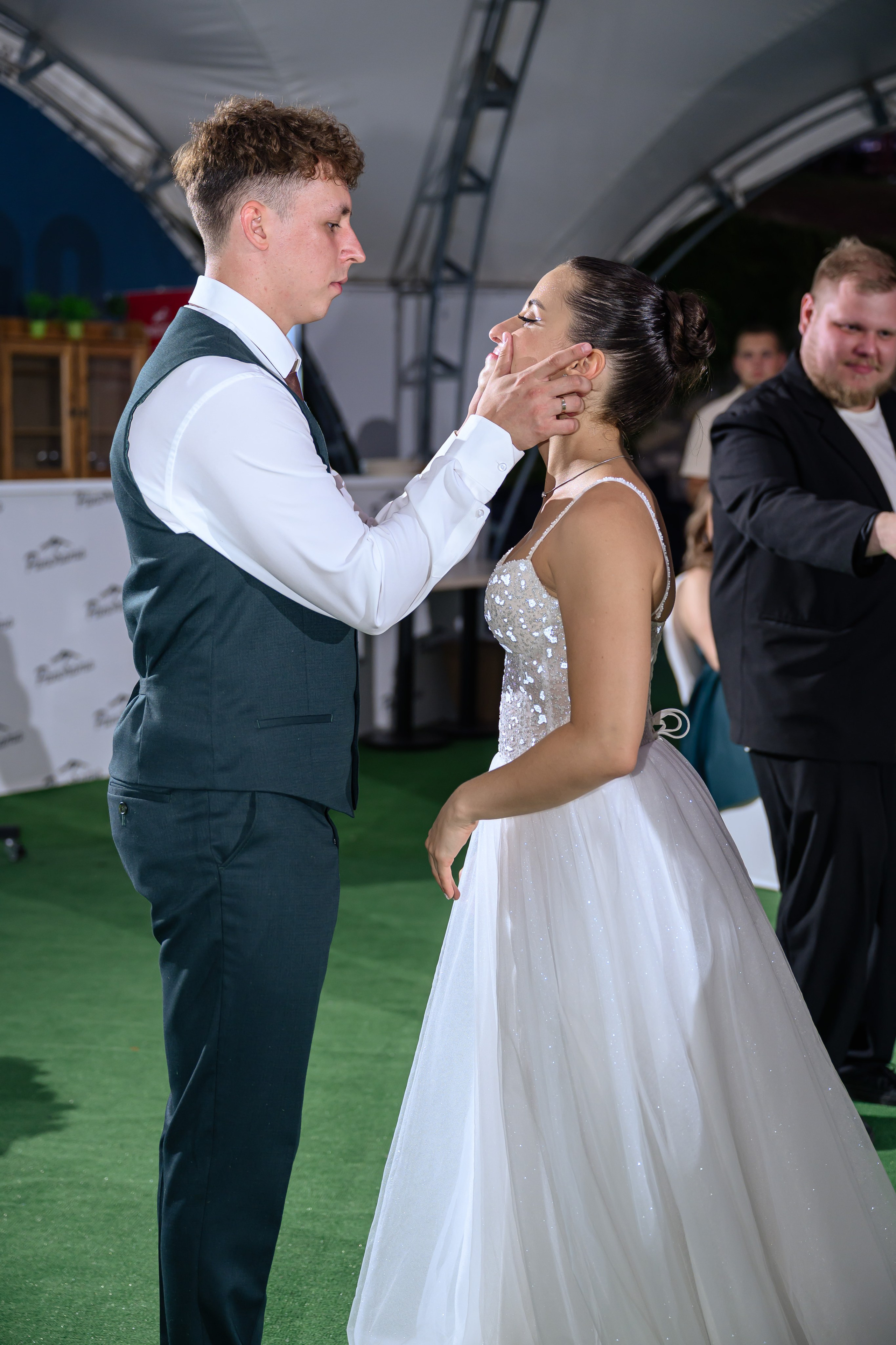 Михаил и Валерия