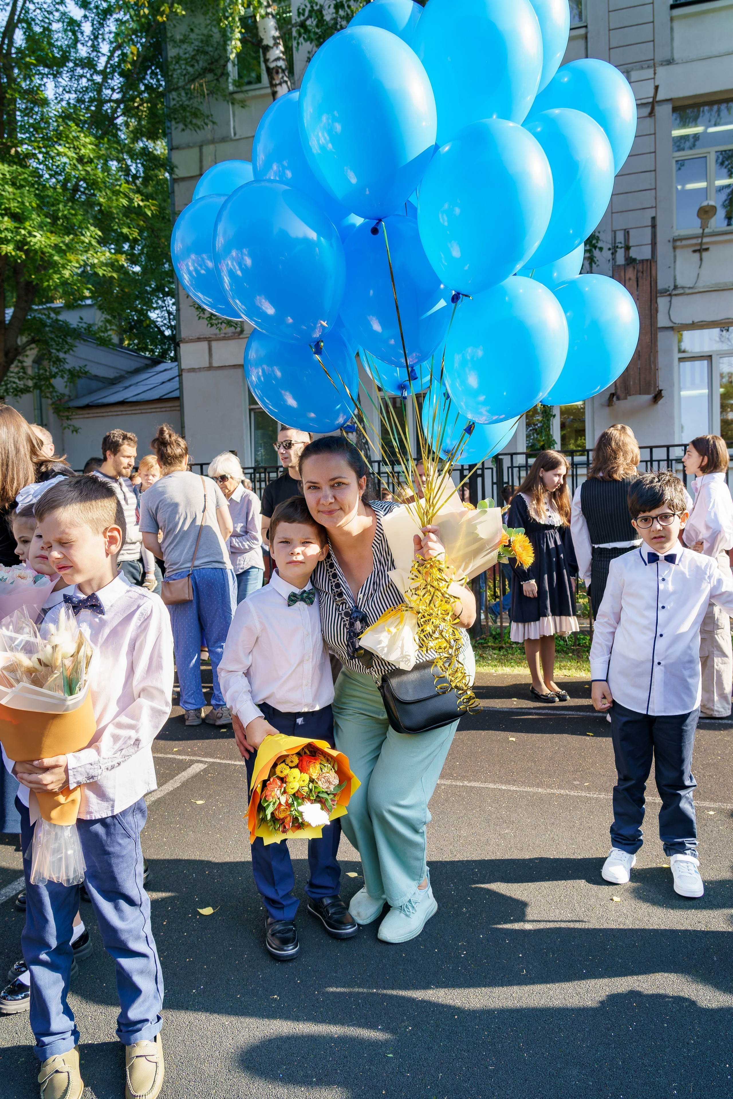 Галерея: линейка на 1 сентября. Фотограф и видеограф в Москве — свадьбы, концерты, праздники | DRONAVT's