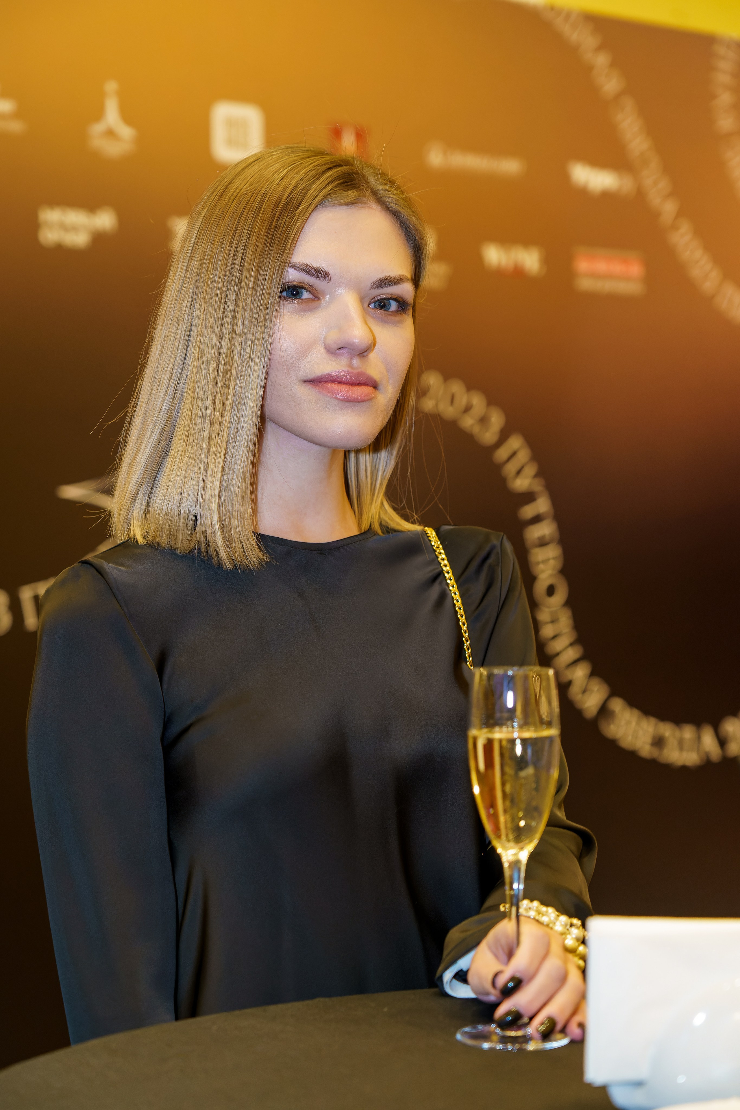 Портрет сотрудника — эмоция
