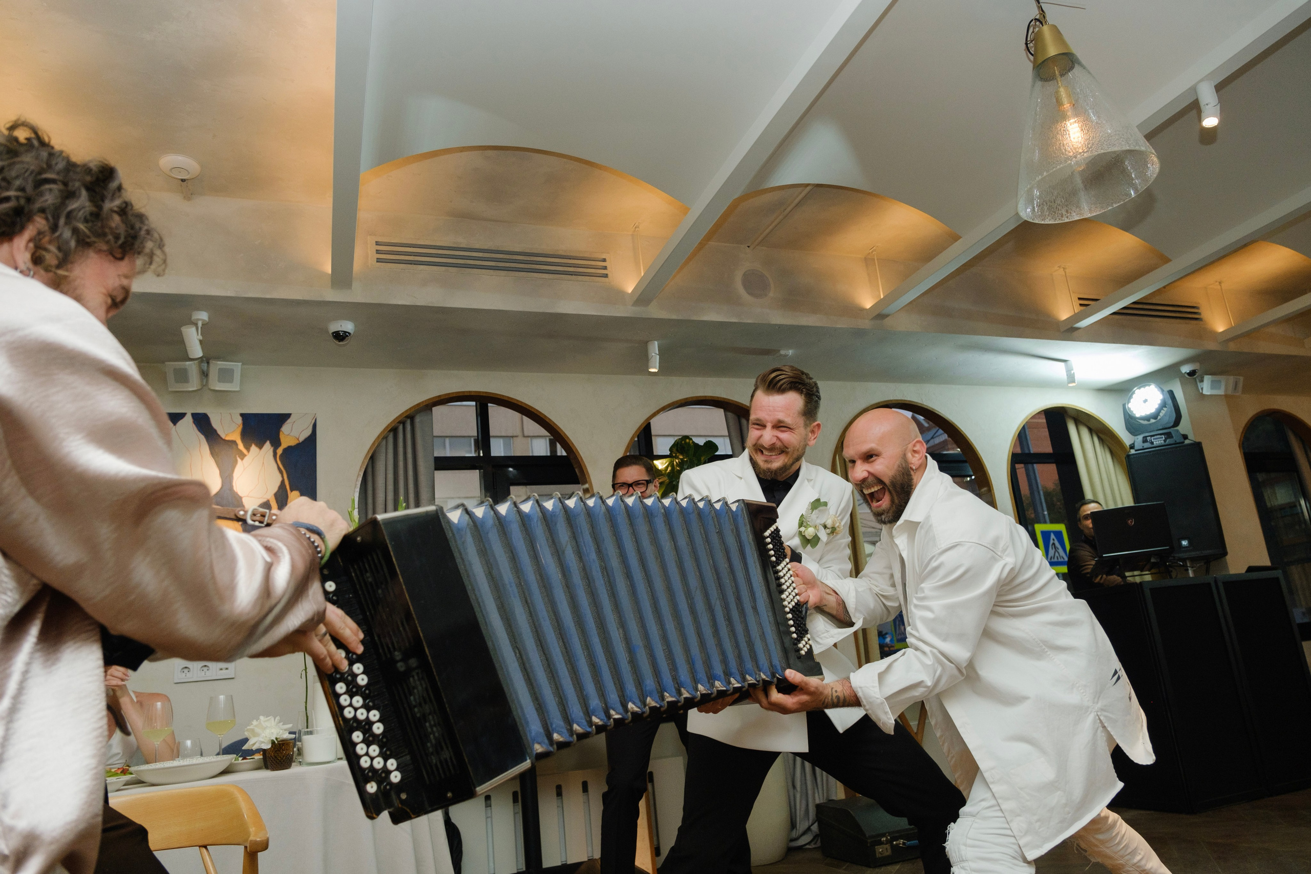 Alexander Alina. Wedding photographer