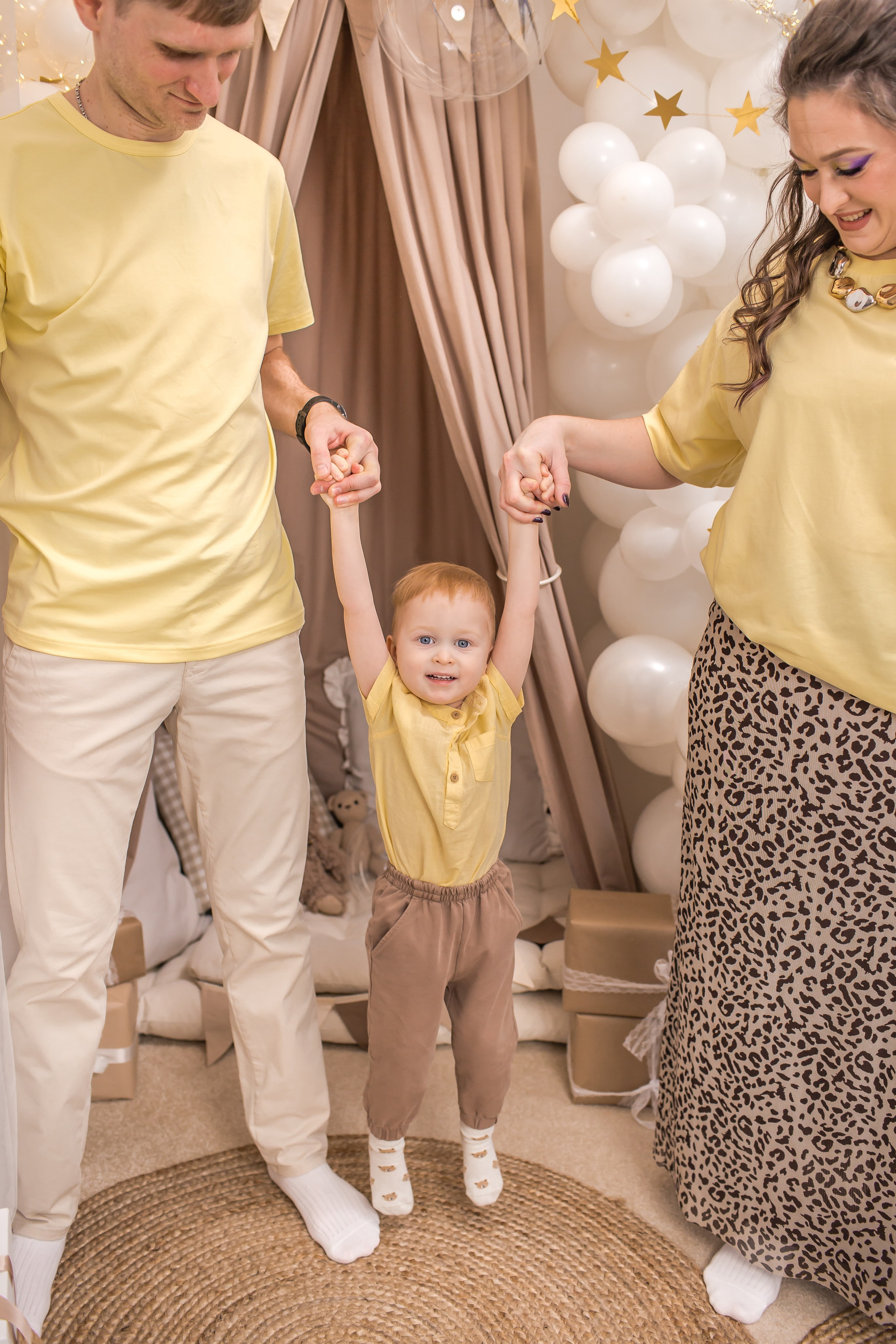 СЕМЕЙНЫЕ кадры. Детский семейный фотограф на первый годик город Новосибирск Дымова Светлана пакеты всё включено 1-3 года