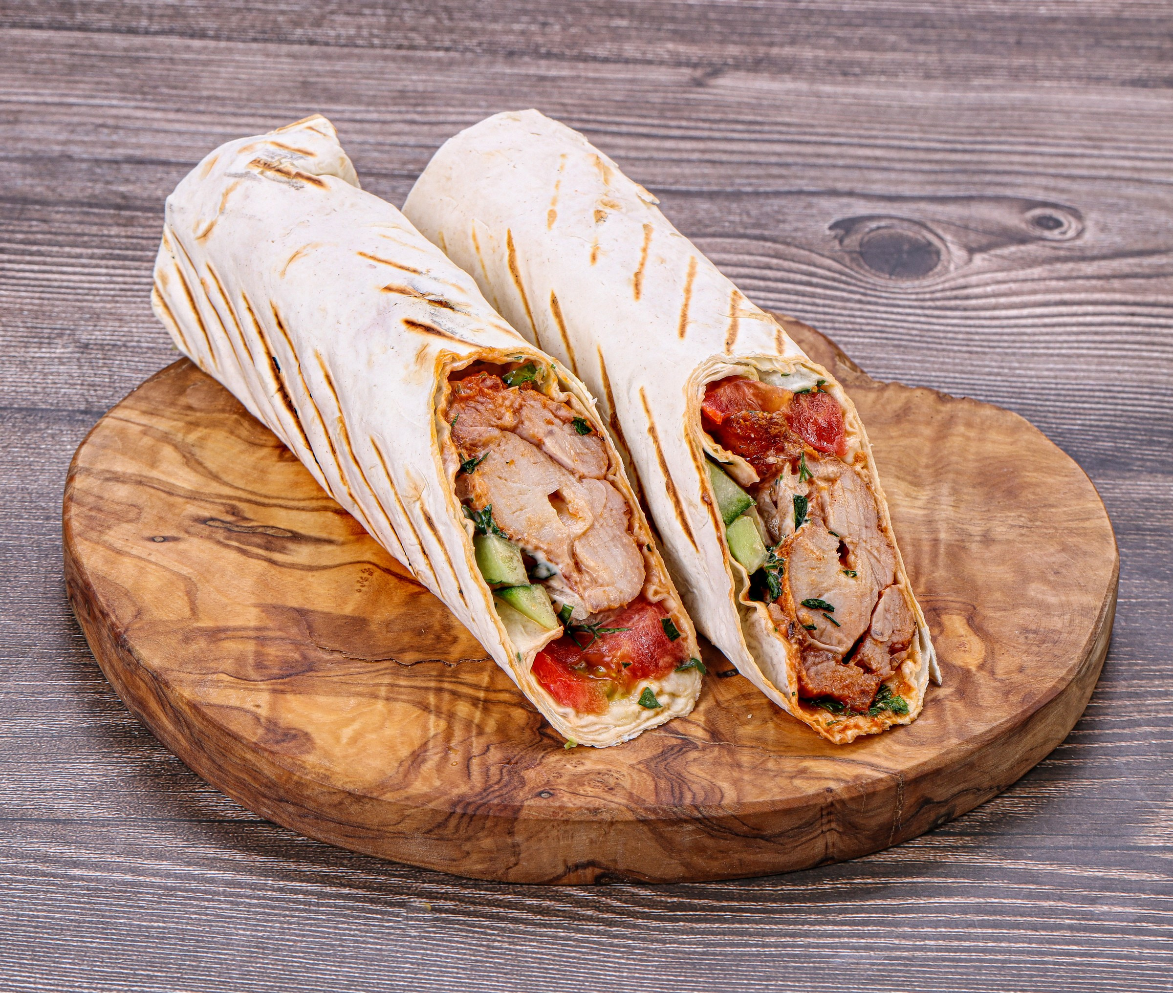 Фотосъемка бургеров и гамбургеров. Заказ по тел.: +7 (906) 006-90-22. Фуд-фотограф Андрей Старостин — съемка еды в Москве. 9000 руб. в час