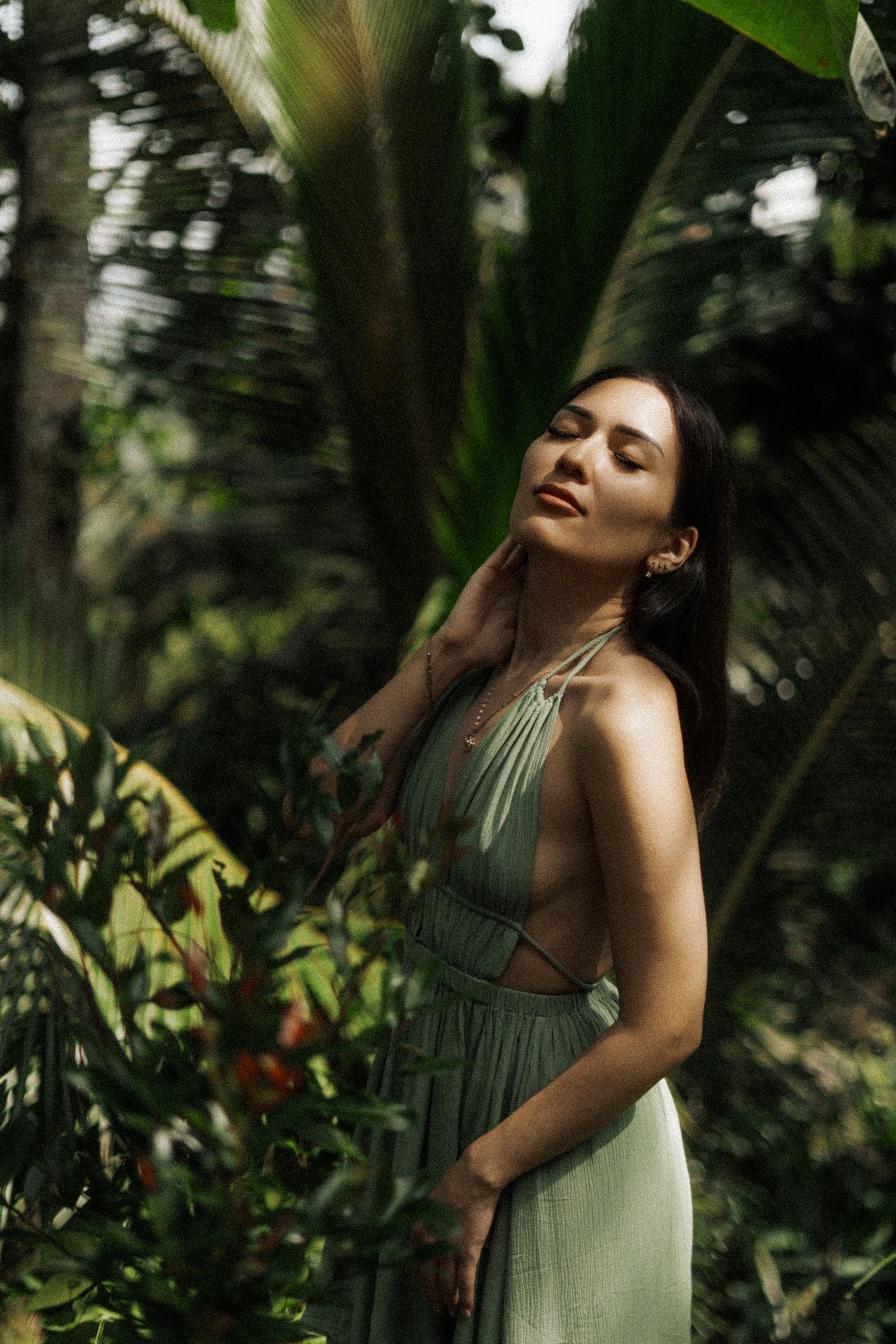 Contacts. Professional Wedding Photography, Portraits, and Studio Photoshoots in Phuket