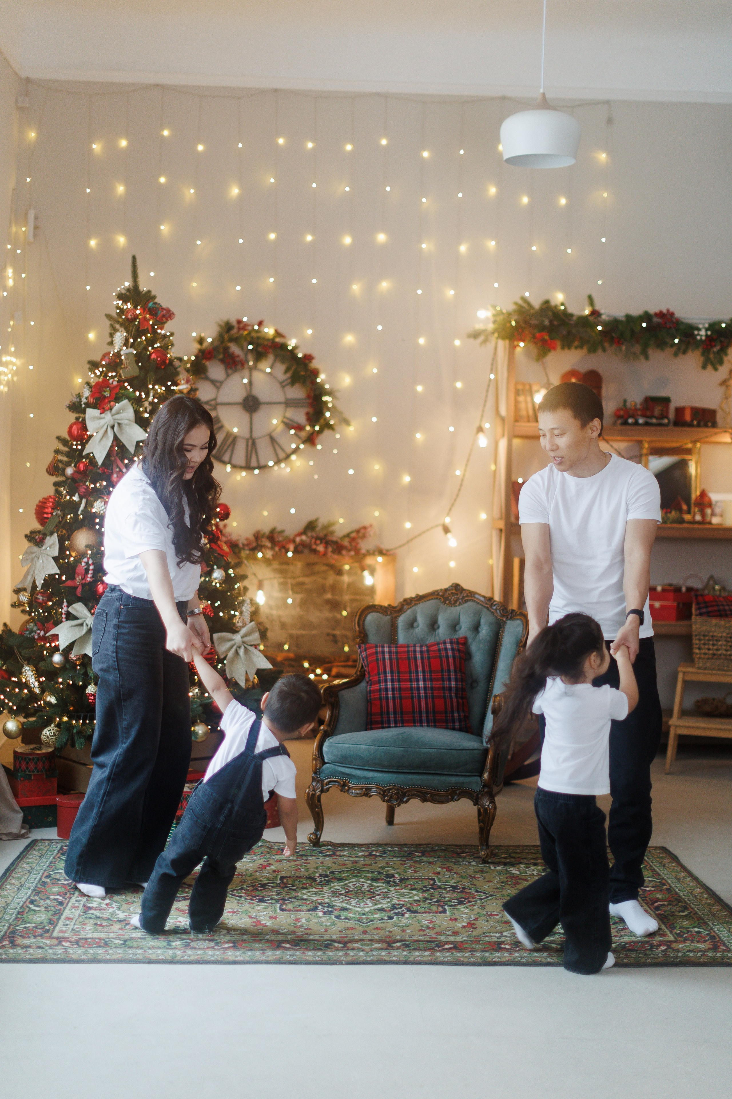 Новогодняя история одной семьи. Photograph Svetlana Volkova