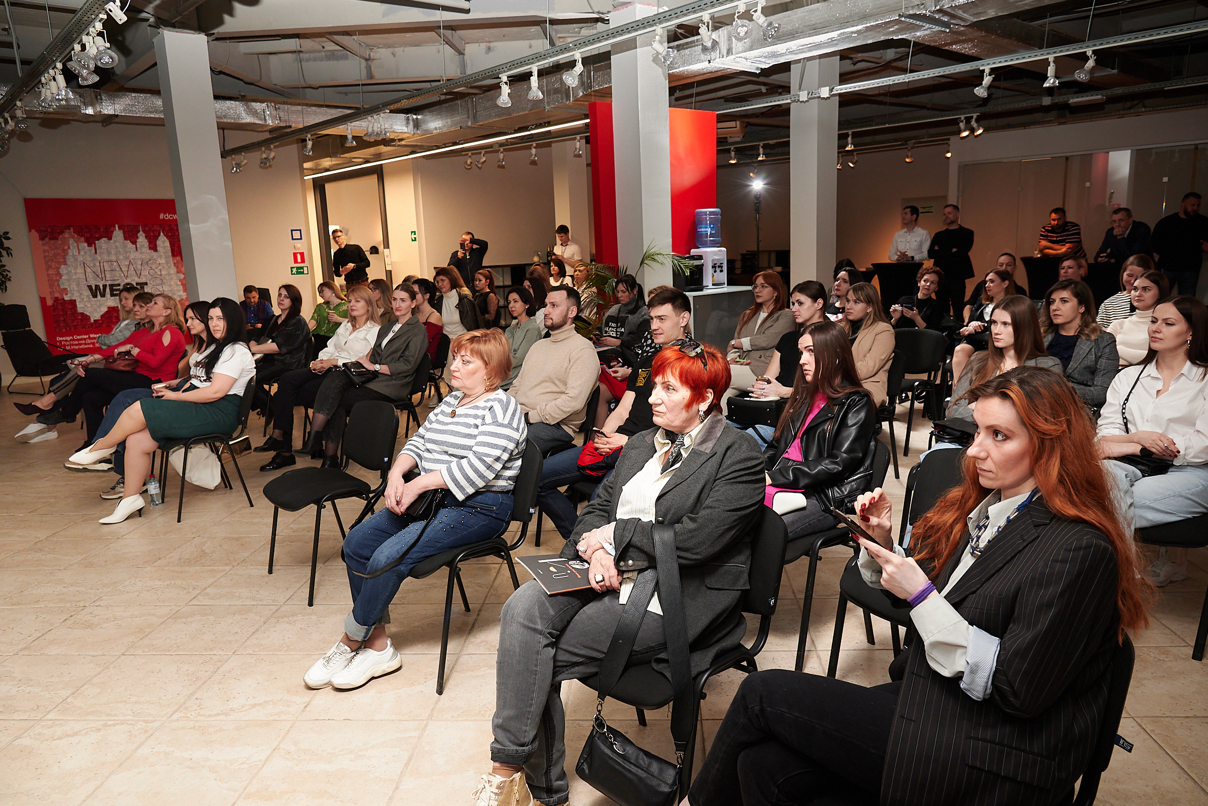 Дизайн-центр West. Репортажный и коммерческий фотограф в Ростове Виталий Ишков