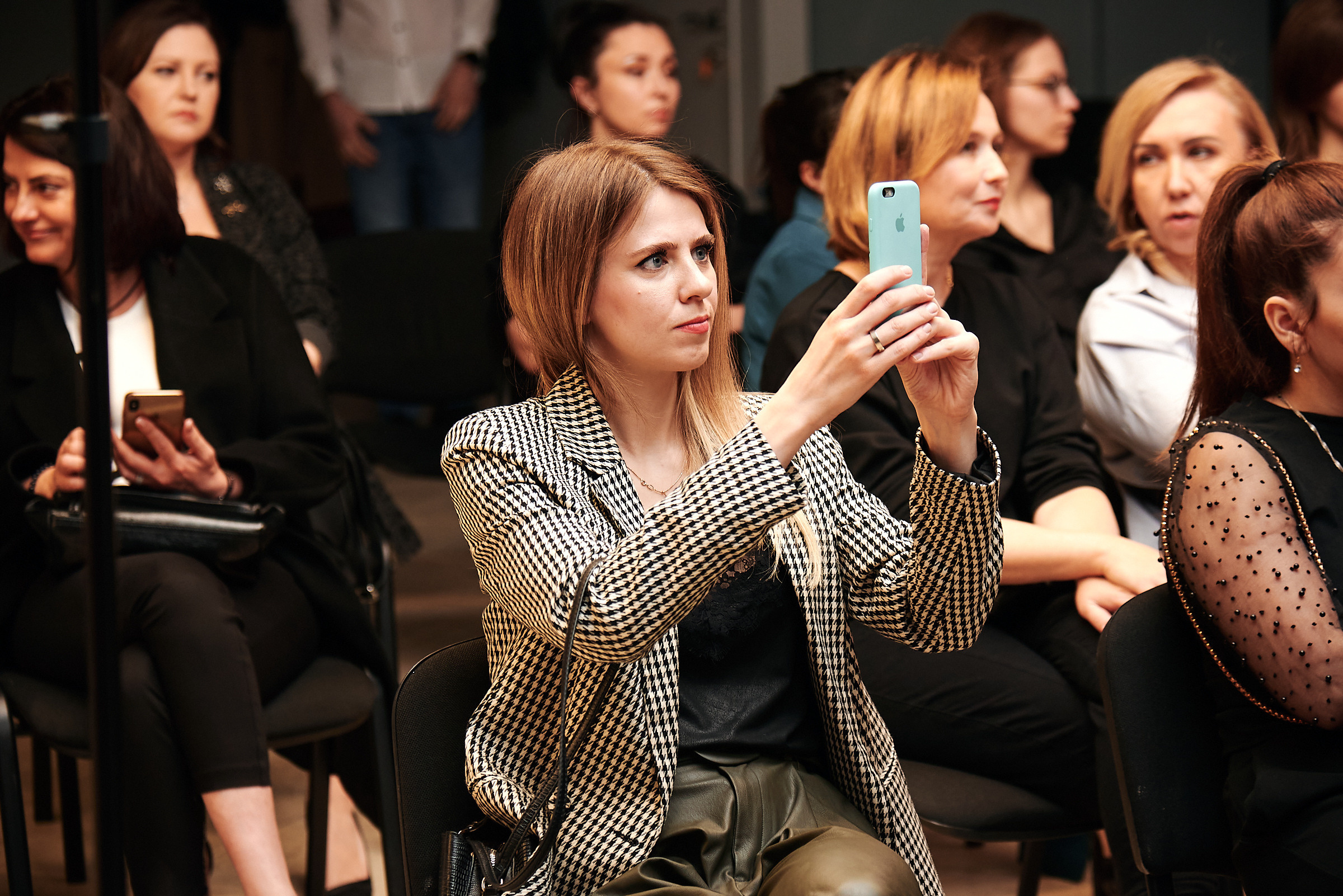 Дизайн-центр West. Репортажный и коммерческий фотограф в Ростове Виталий Ишков