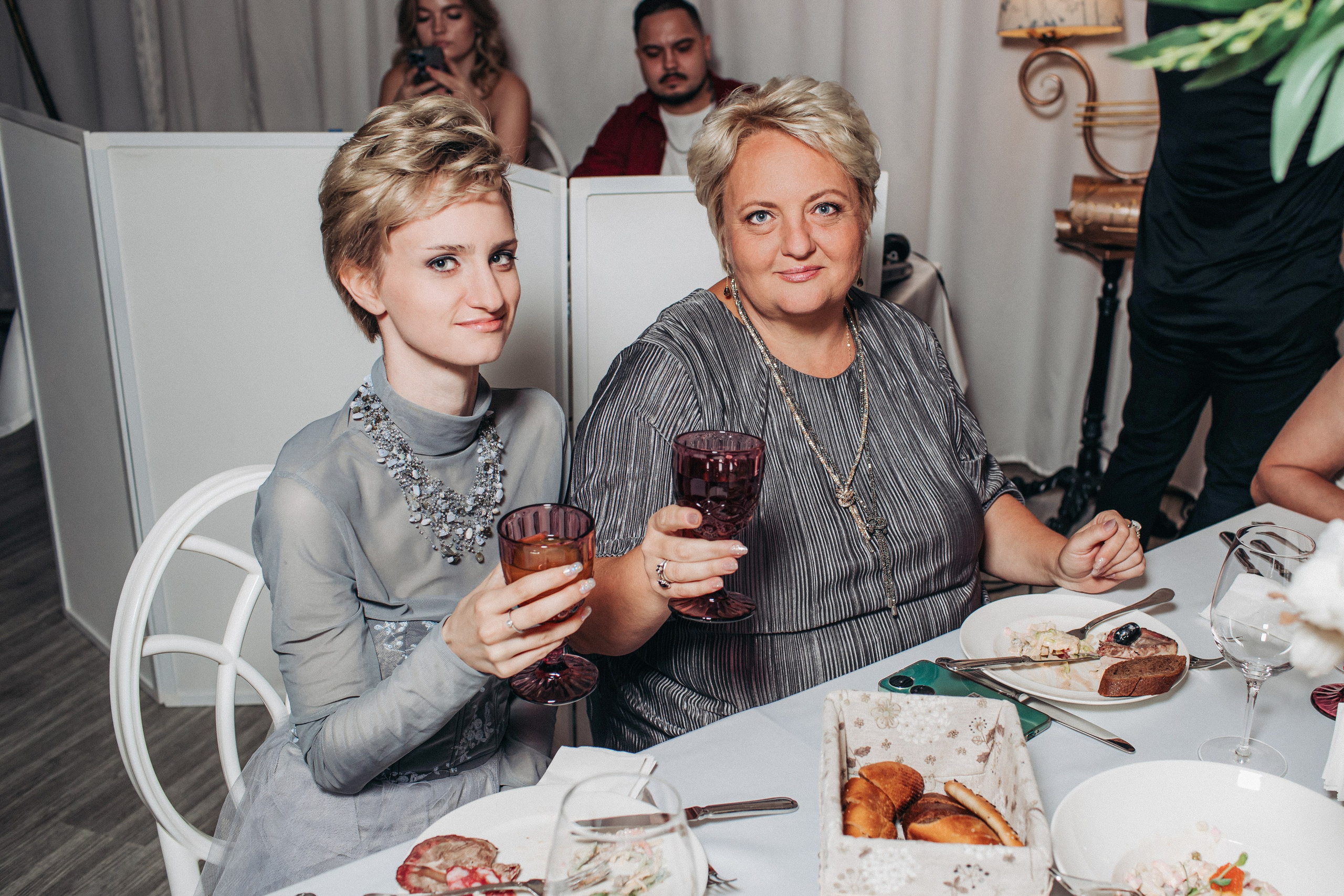 Vlad & Nadya (Saint-Petersburg, Russia). Destination wedding photographer Peter Letu