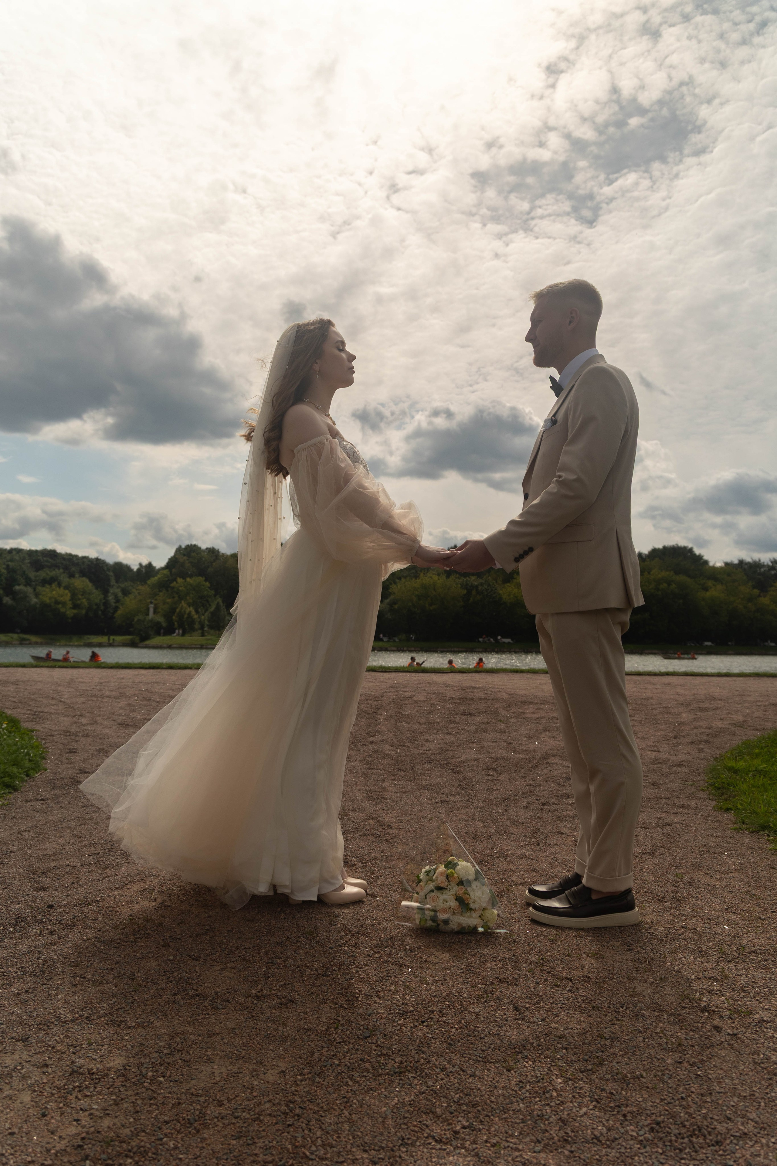 Свадебная фотосессия свадебный фотограф Татьяна Марсуверских свадебная фотопрогулка Москва Жуковский. Фотограф для маркетплейсов, фотоуслуги в Жуковском Татьяна Марсуверских