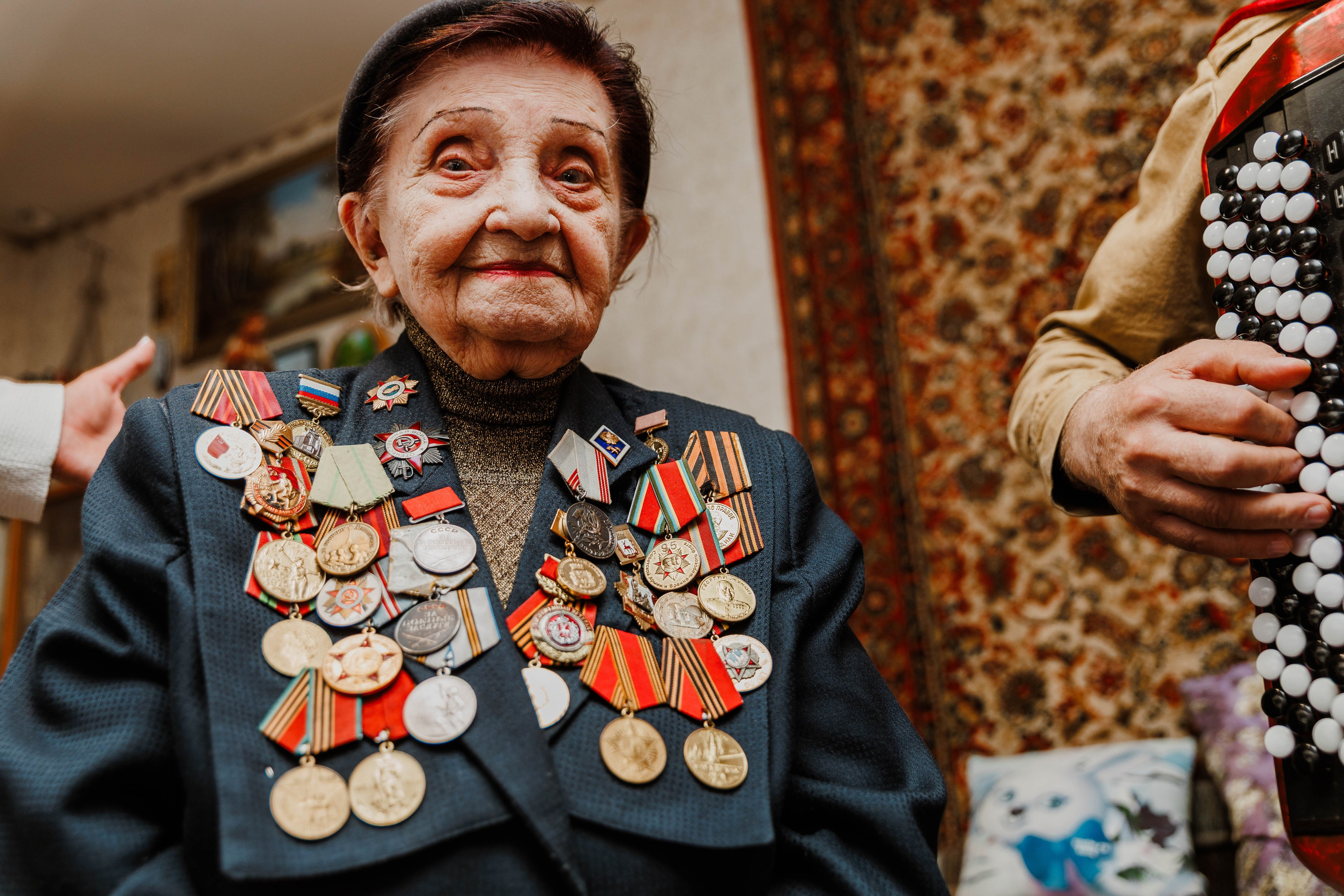 ПОЗДРАВЛЕНИЕ ВЕТЕРАНОВ ВЕЛИКОЙ ОТЕЧЕСТВЕННОЙ ВОЙНЫ. РЕПОРТАЖНЫЙ ФОТОГРАФ НИЖНИЙ НОВГОРОД Игнатьева Виктория