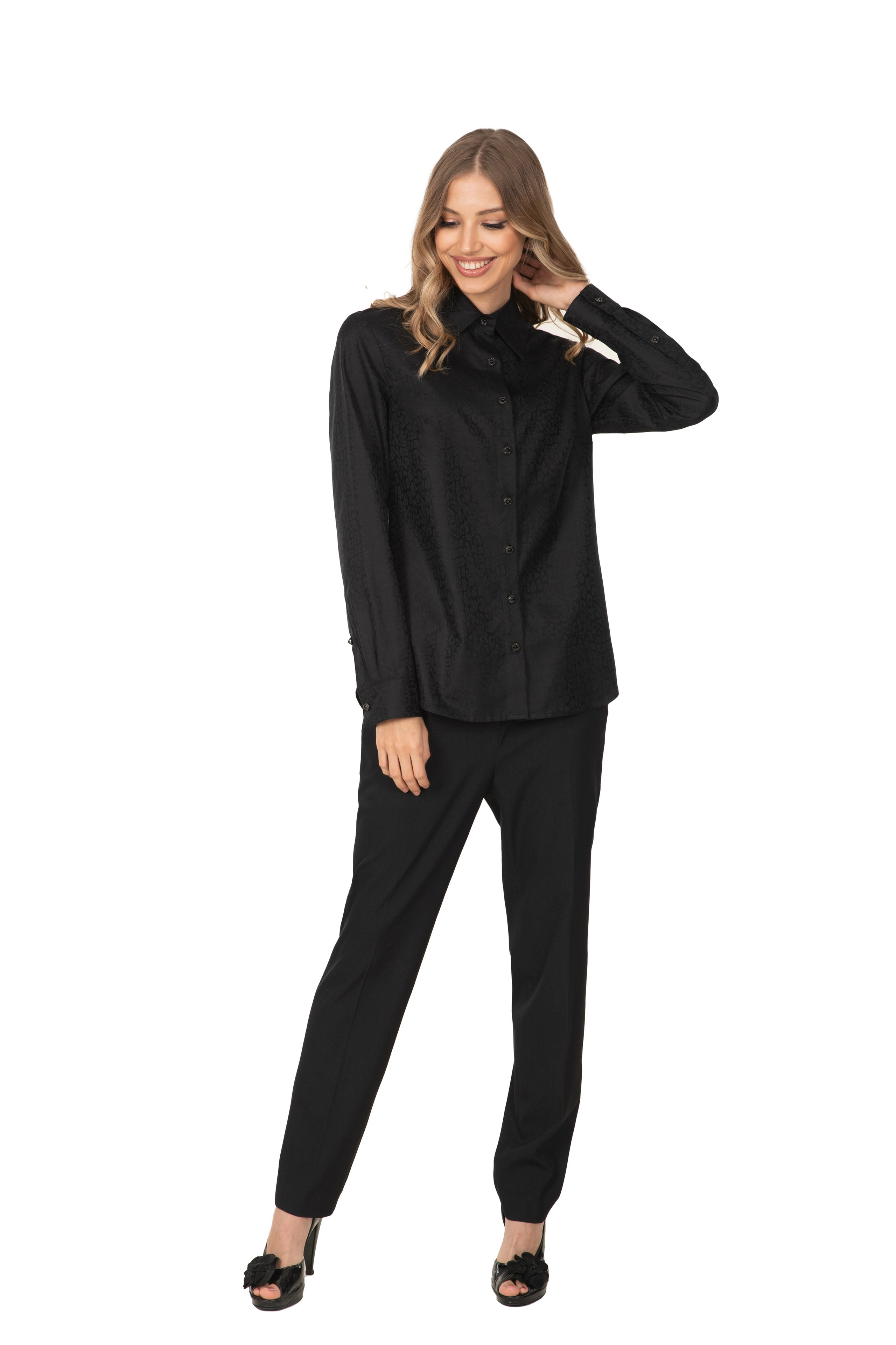 Фотосъемка каталога одежды для маркетплейсов в Минске. Профессиональный фотограф Анастасия Кохно