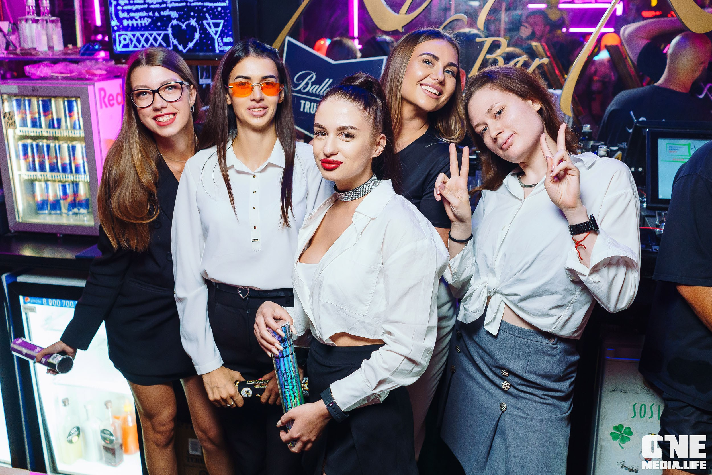 Фоторепортаж из бара XxxX. One Media Life: фоторепортажи, фотоотчеты с мероприятий и заведений
