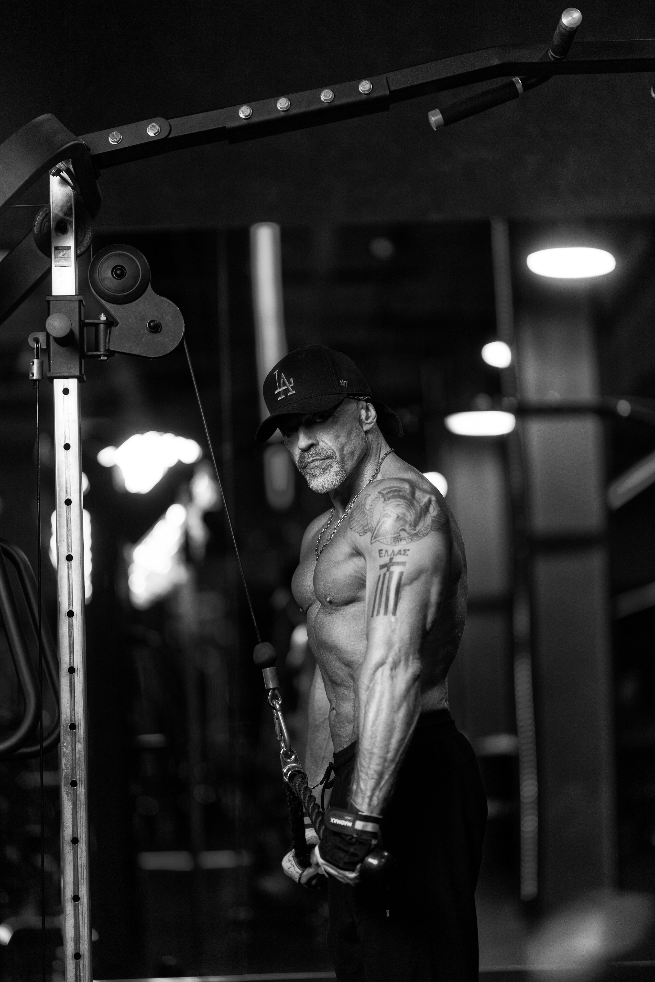 Съемка с Александром в тренажерном зале для контента. Дмитрий Шульгин, портретный фотограф в Воронеже