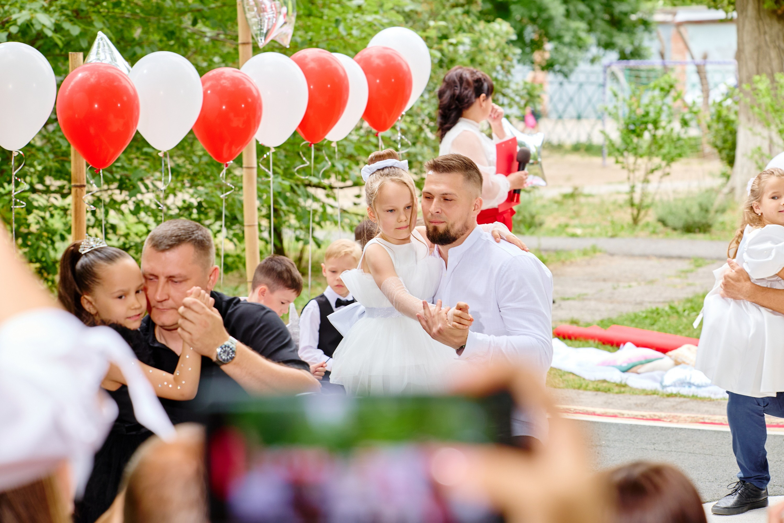 Выпускной 45 сад. Фотограф Выпускные альбомы Таганрог Сергей Коробченко