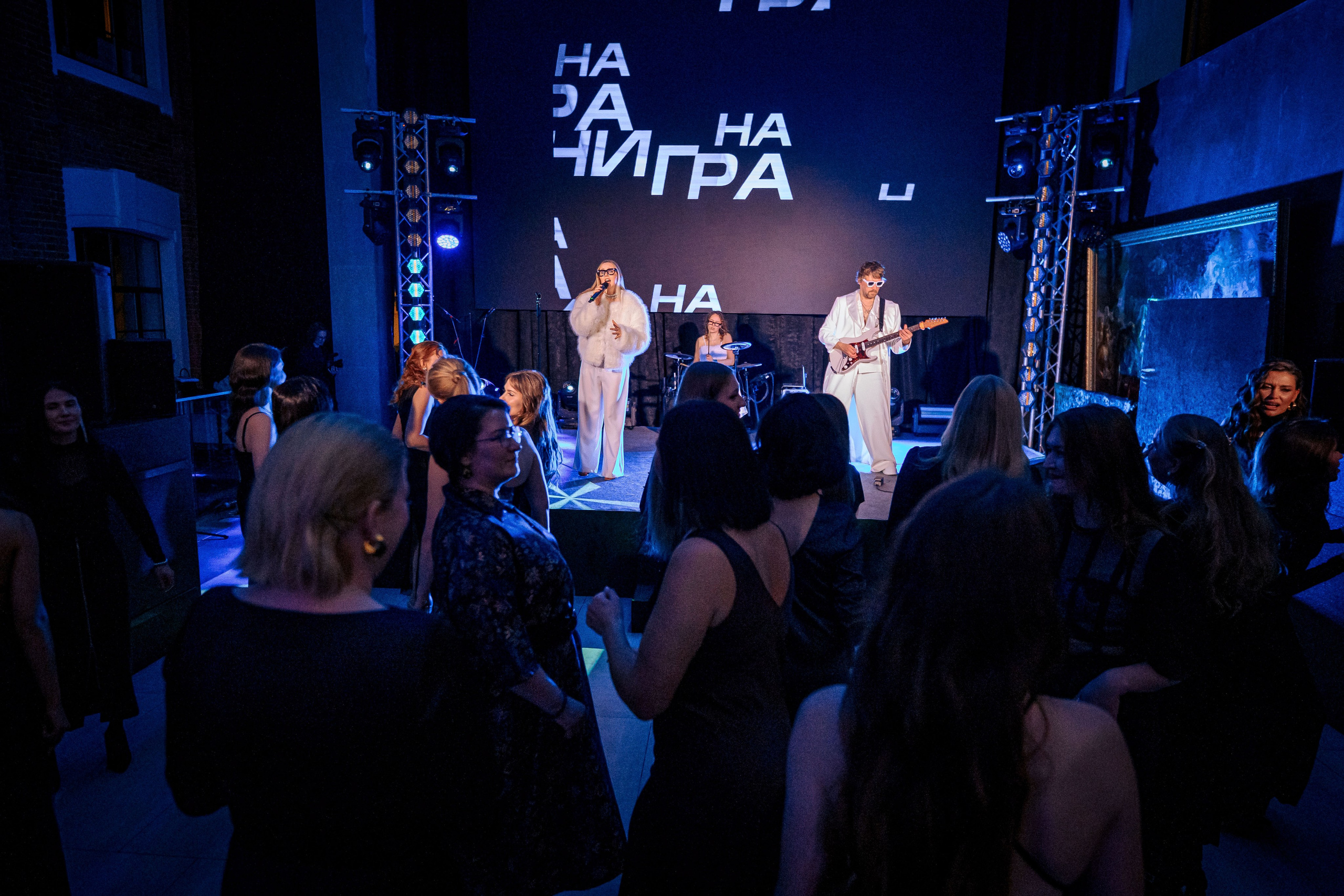 РАЗУМ. Максим Комаров — Профессиональный фотограф