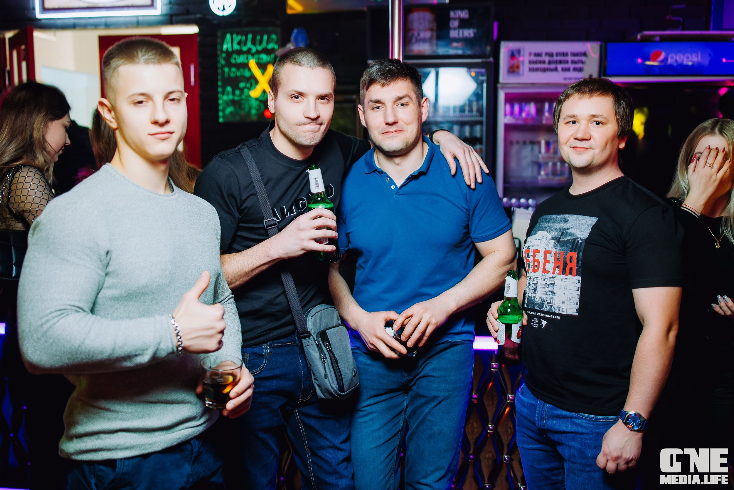 Фоторепортаж из бара XxxX. One Media Life: фоторепортажи, фотоотчеты с мероприятий и заведений