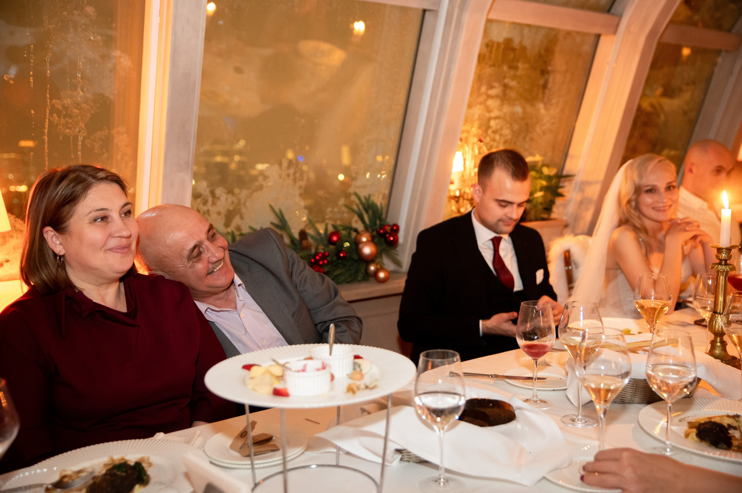 Свадебная фотосессия в Radisson Collection Hotel мск. Свадебный и портретный фотограф в Москве Жердев Даниил