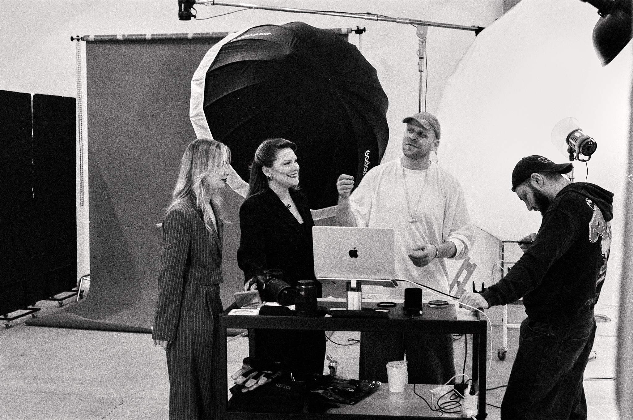 Backstage from the shooting of the Zhazhda team. The Other Pavel Potseluev — film photography and mastery of meat business