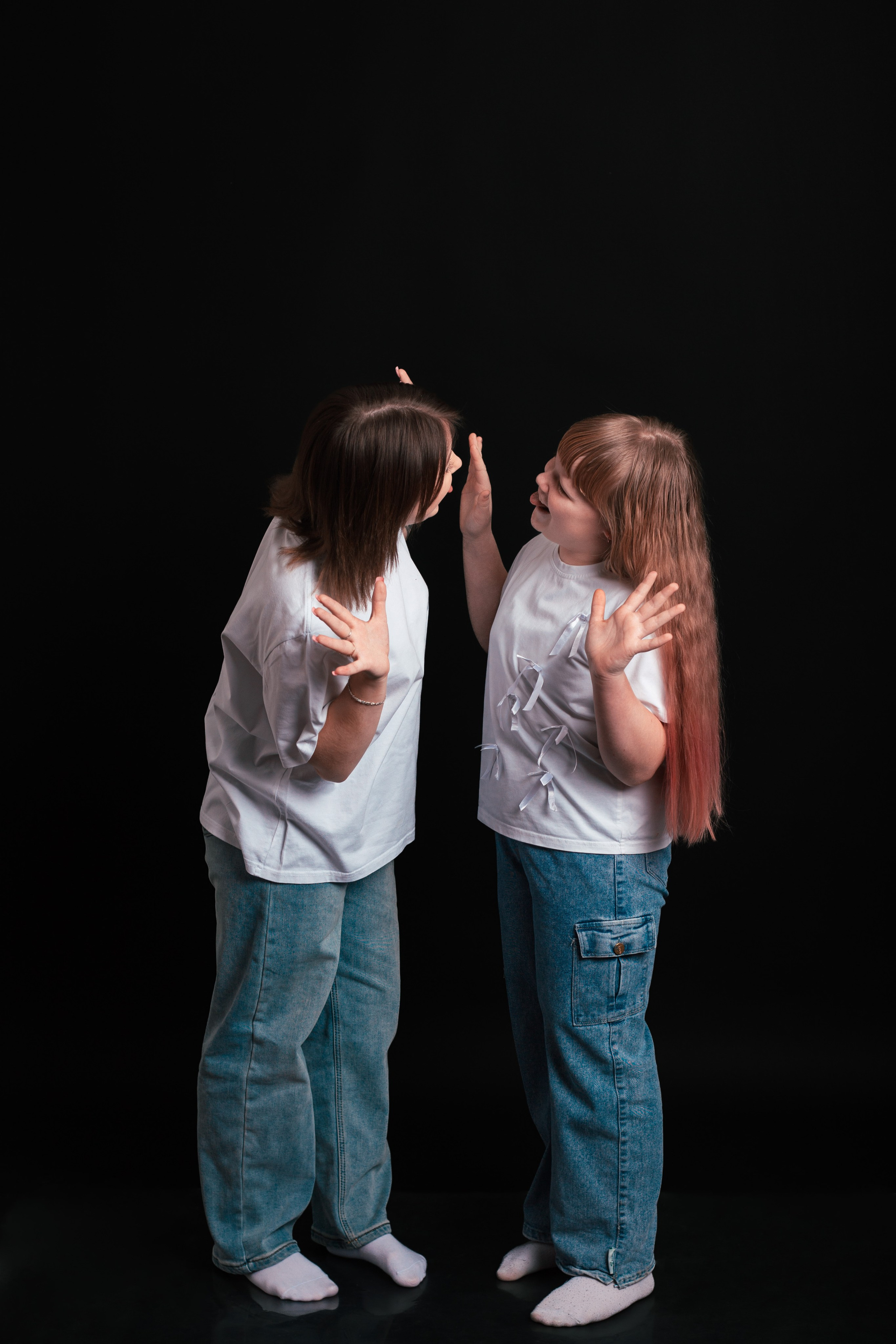 Sonya & Karina. Руслан Ивановский