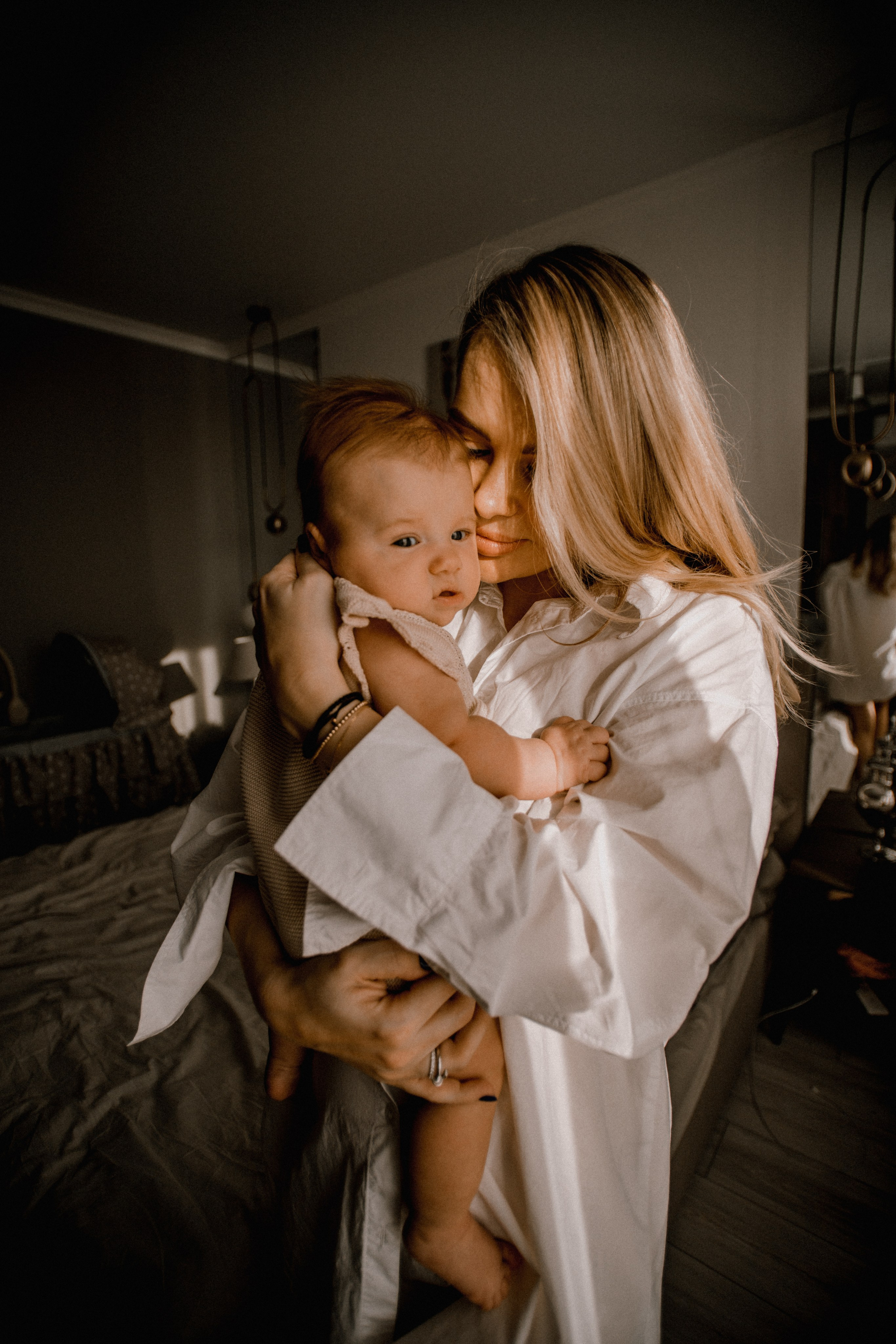 Домашняя съемка семьи Ксении. Венера Гайн. Репортажный фотограф  Тюмень. Обучение фотографии с 0