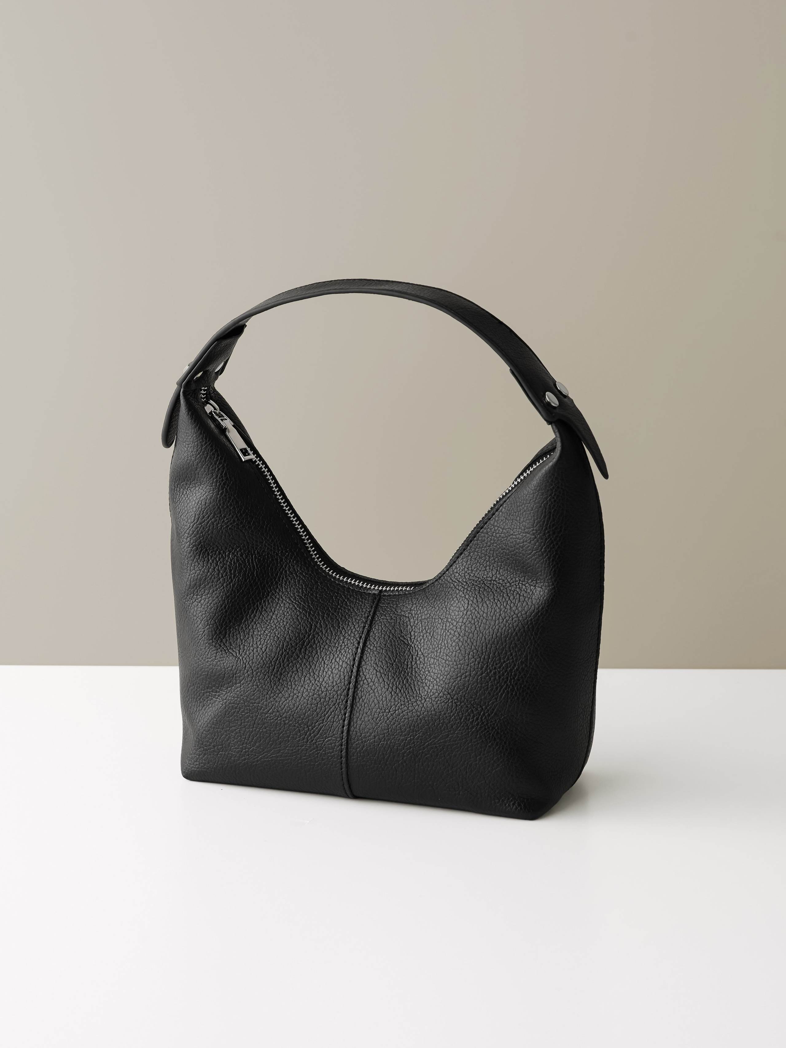 Сумки. Предметный фотограф, инфографика и видео в Санкт-Петербурге