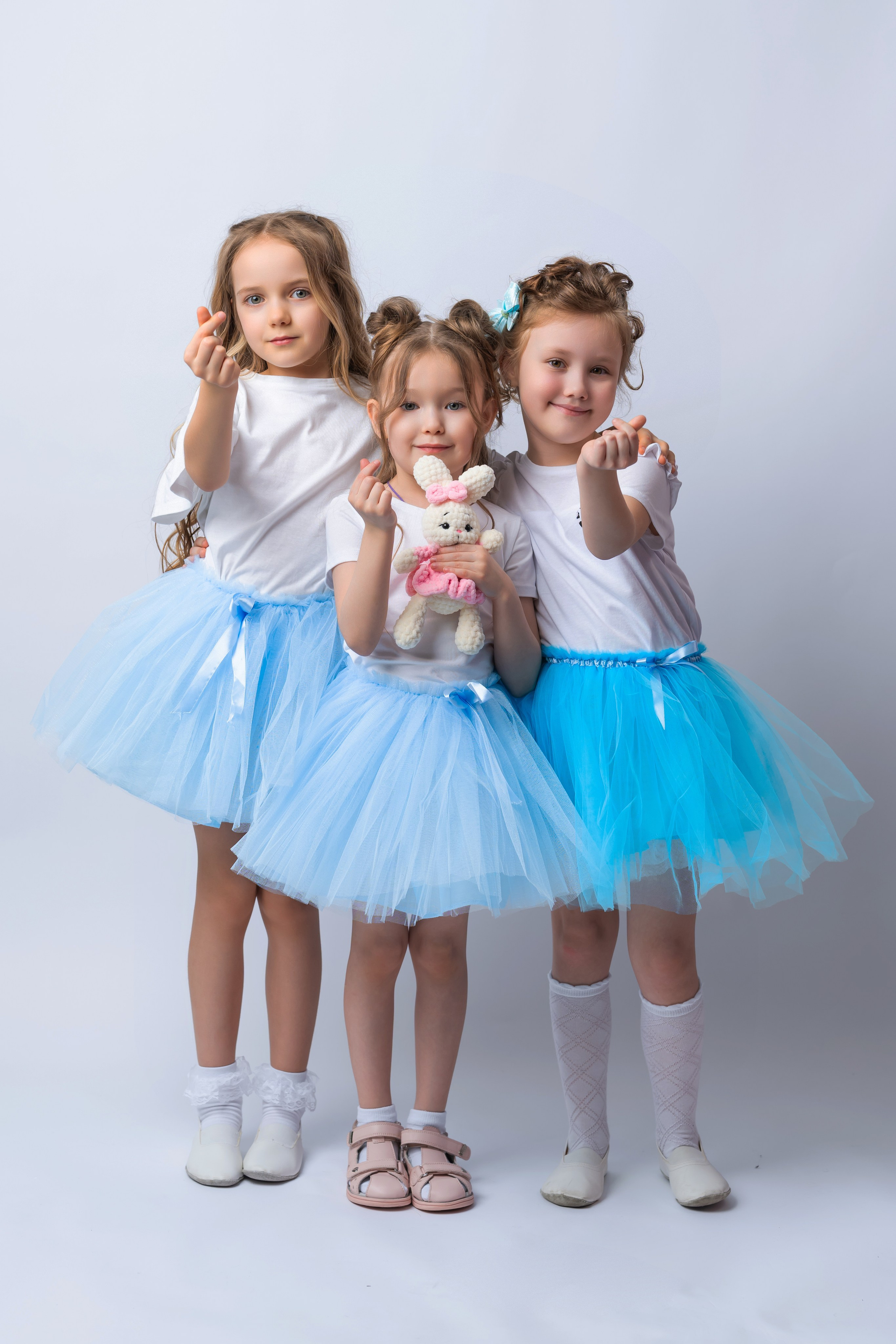 Выпускные альбомы. Akhmadeevmedia.ru