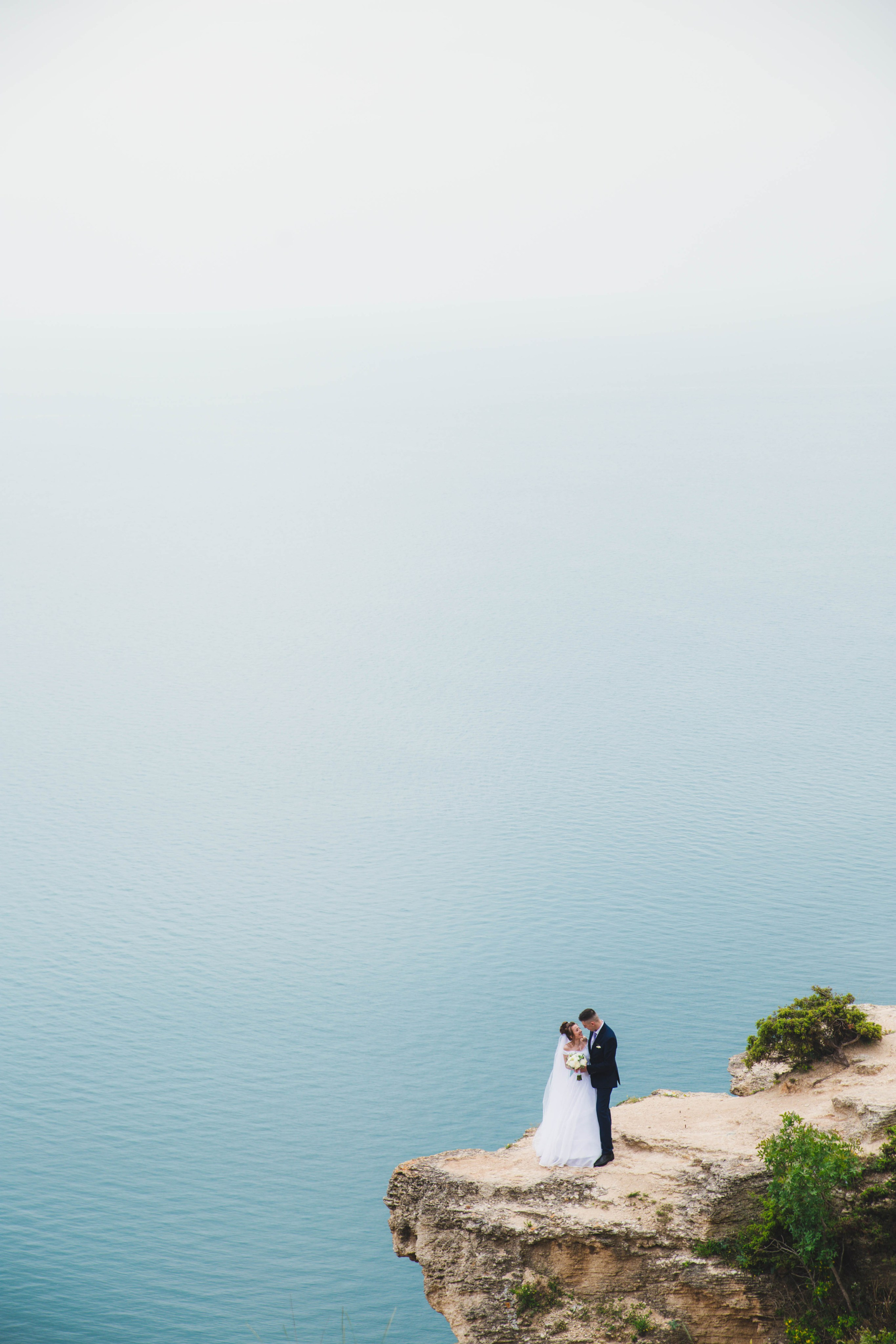 Яна & Александр. Свадебная фотосессия на Фиоленте. Свадебный и контент фотограф в Севастополе и Крыму Марина Данилова