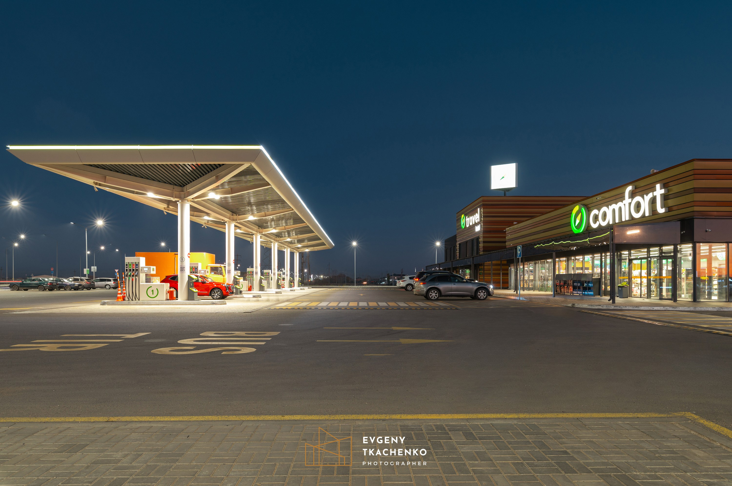 АЗС Compass. Архитектурный и интерьерный фотограф в Казахстане