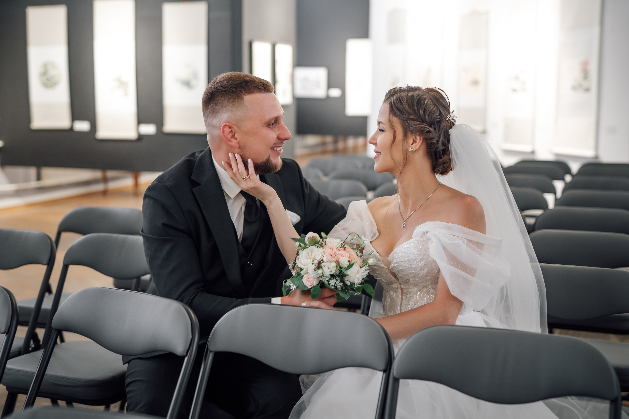 Свадебный день Яны и Максима, прогулка в лесу, Картинная галерея в Тамбове. Свадебный фотограф в Тамбове Павел Четвертков