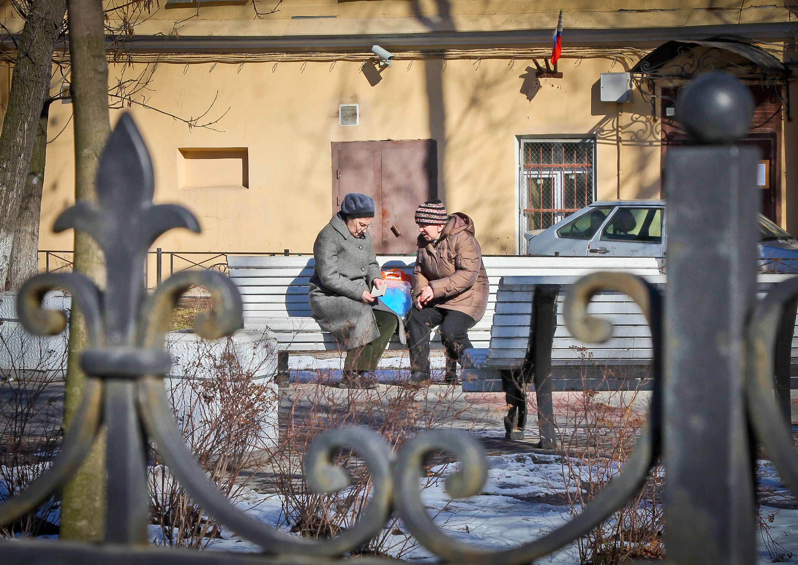 2012. Стрит-фотография, полная абсурда, идиотизма и красоты