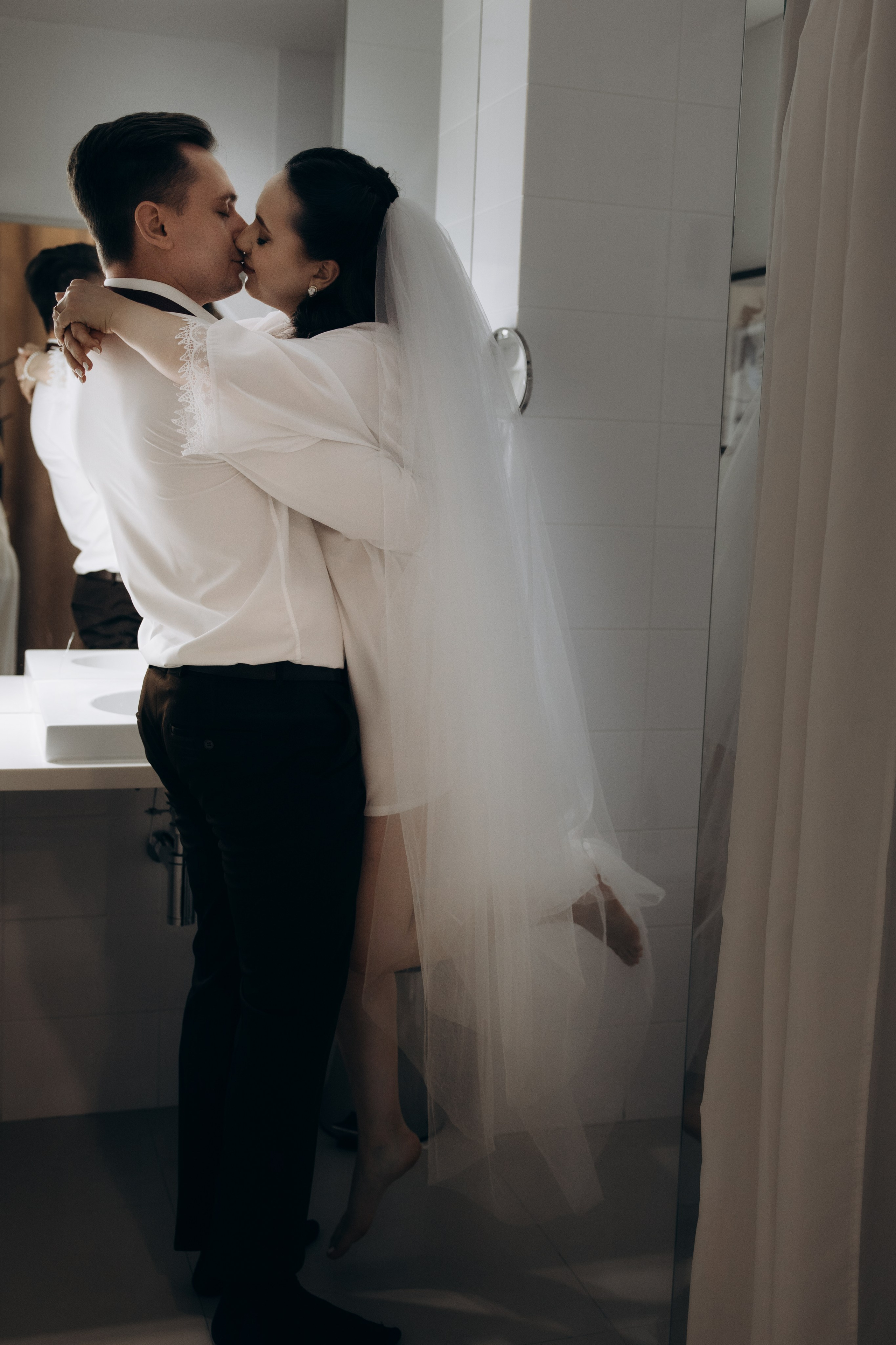 Свадебная фотосъемка в Пензе: Ольга и Владислав в отеле и студии «Перспектива»