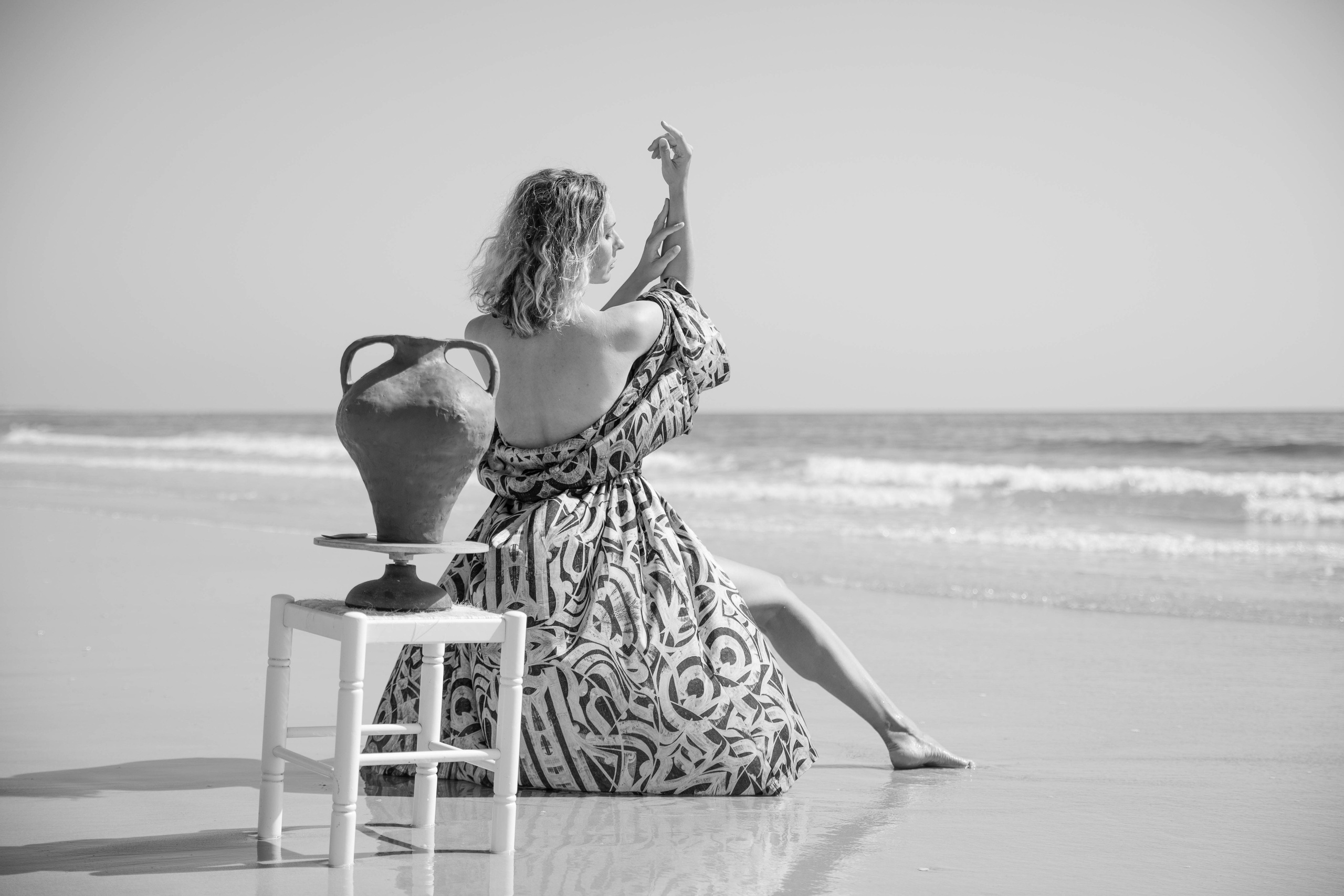 VAVA × Oksana Lomnova — A Creative Collaboration by the Ocean. Professional Photographer in Portugal. Oksana Lomnova