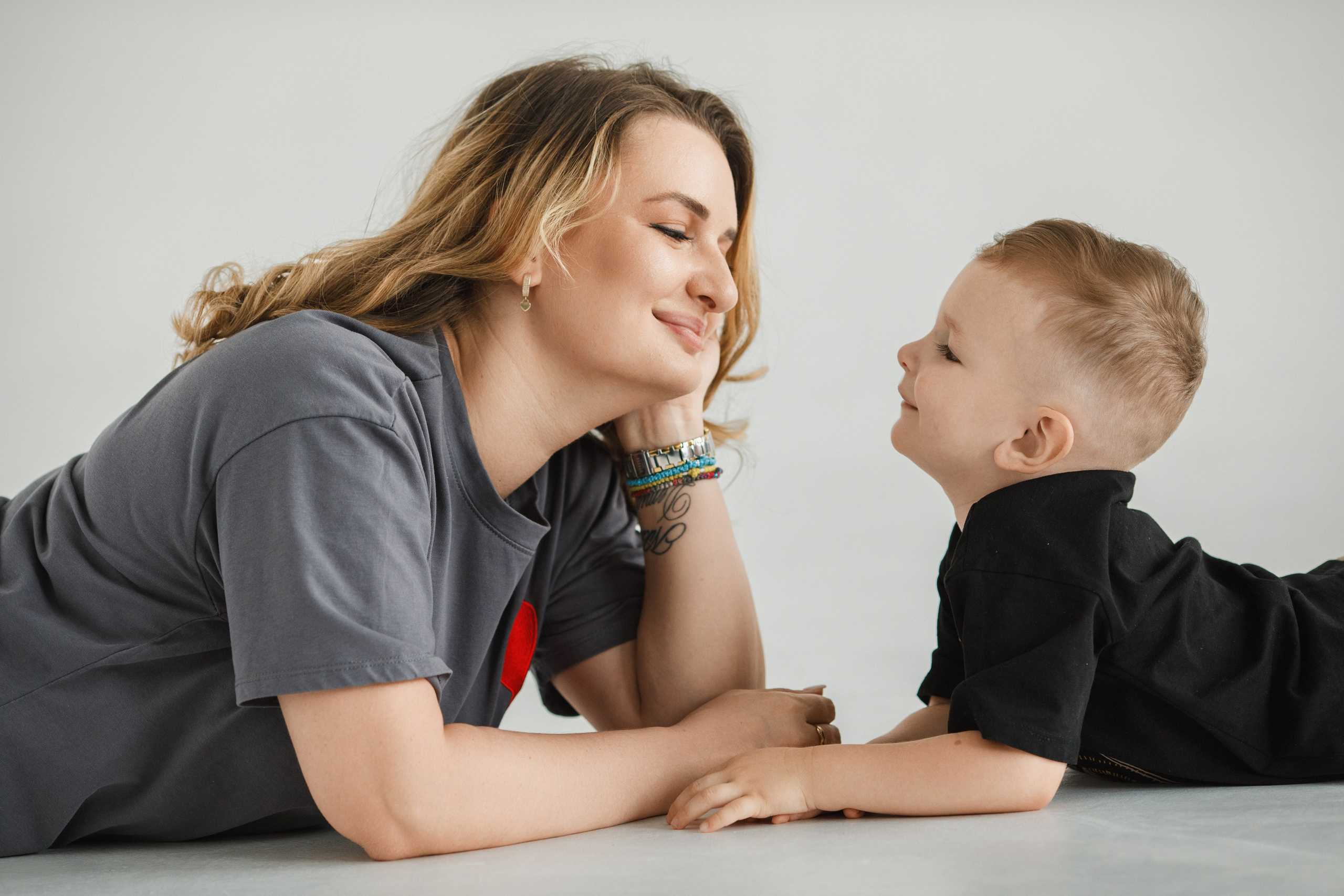 Семейная фотосессия с бенто-тортом. Фотограф во Владикавказе Юрий Геворгизов