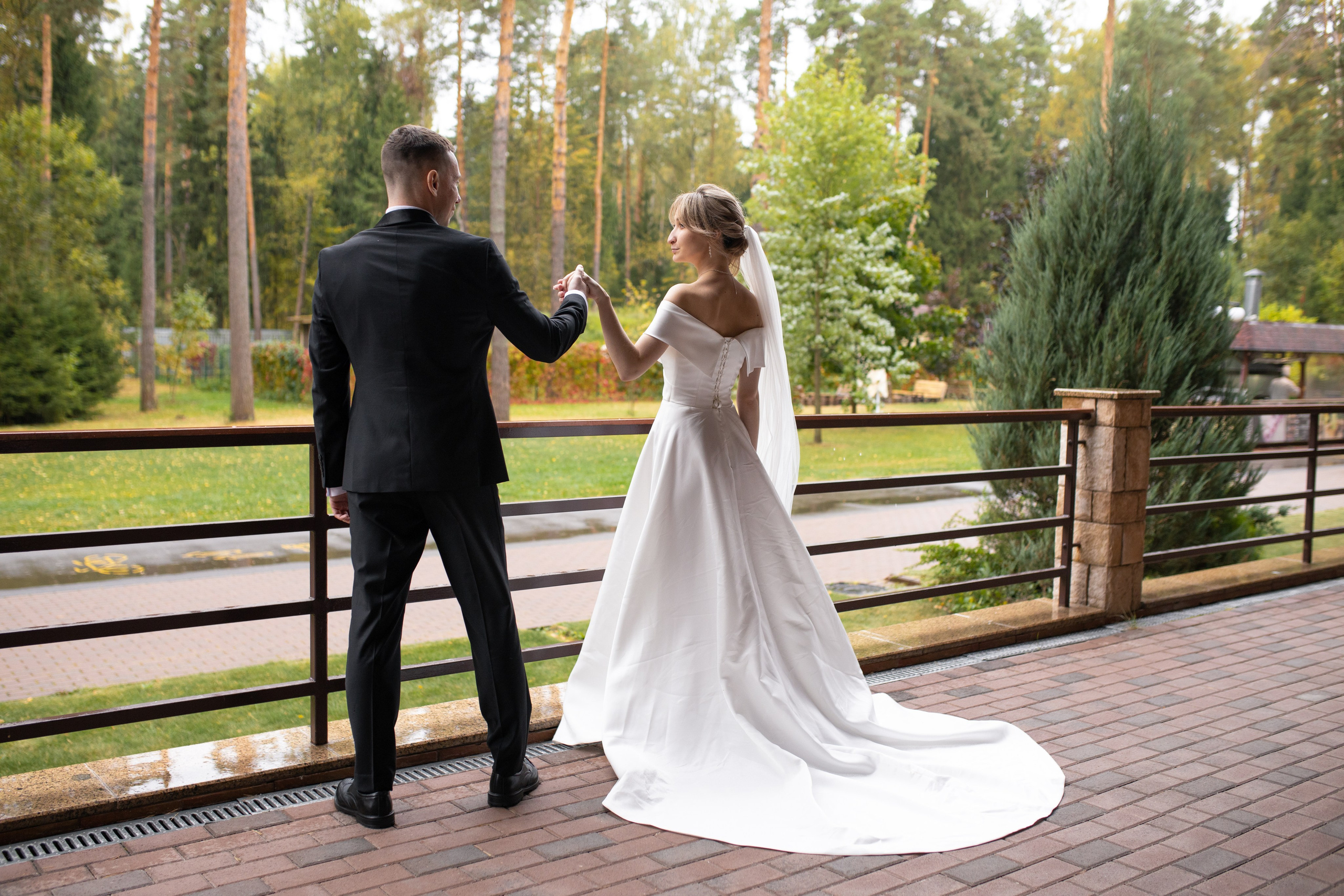Свадебная фотосессия в отеле Ареал. Фотограф в Железнодорожном и Балашихе