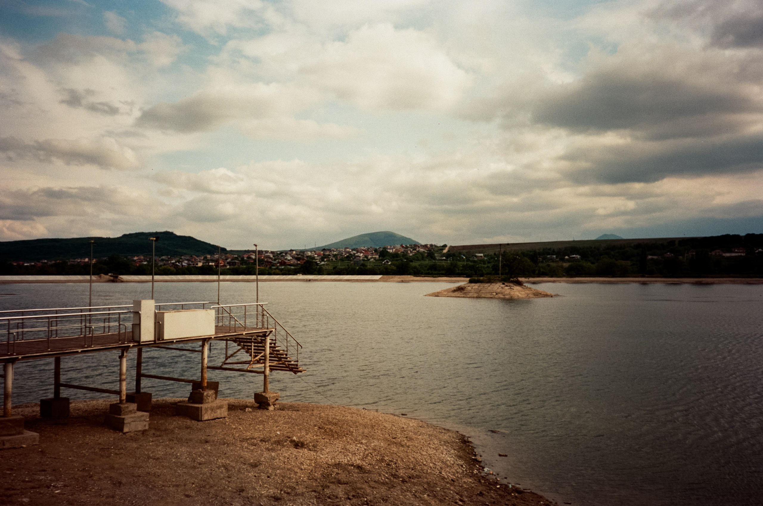 Остап Бендер, озеро Провалъ и стрит в солнечном Пятигорске. Фотограф-документалист Мария Осокина