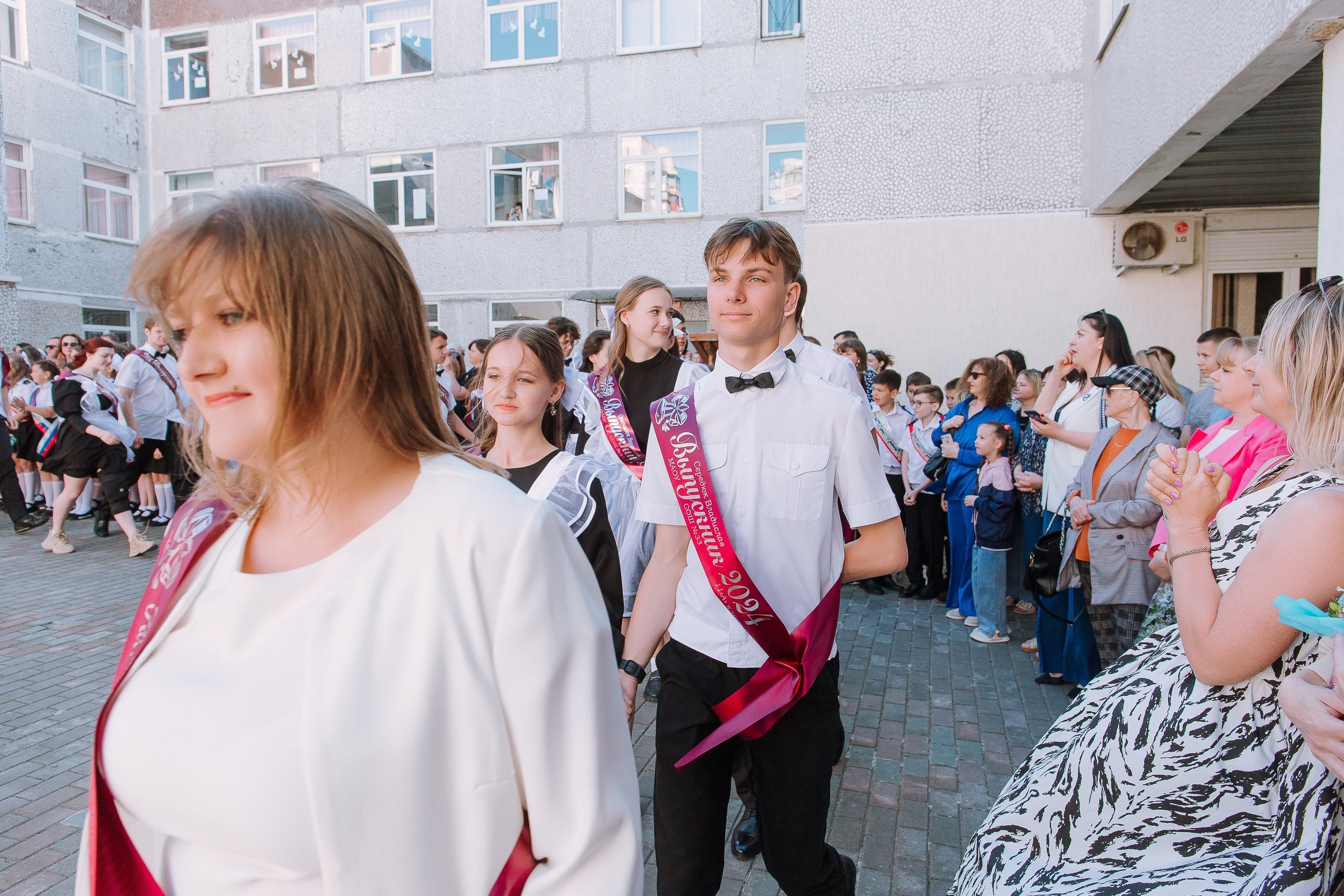 11 класс 33 школа. Выпускные альбомы Натальи Бутко: Новороссийск, Анапа, Геленджик