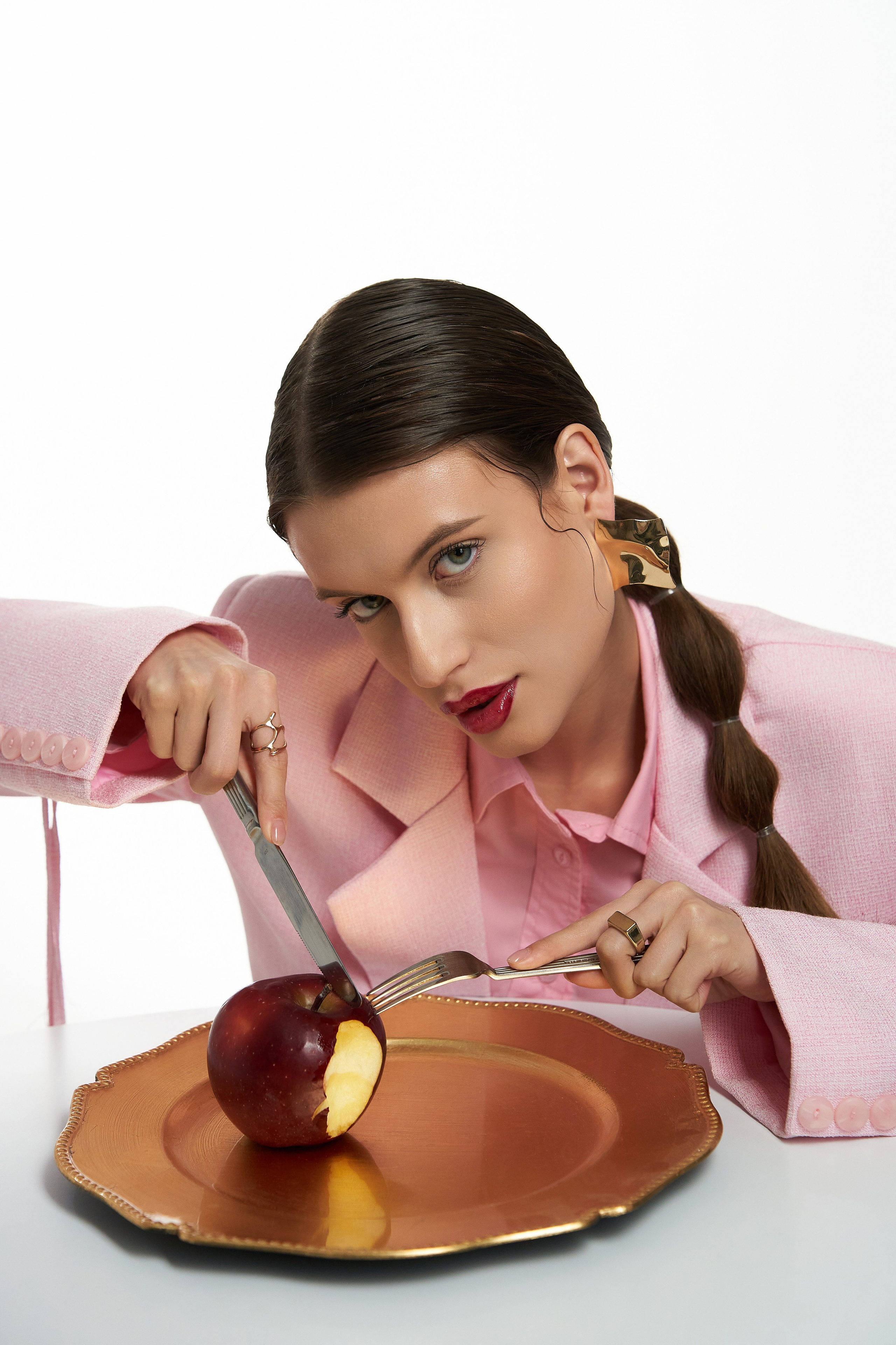 Ирина. Фотограф для брендов и маркетплейсов Екатеринбург Екатерина Дроздова