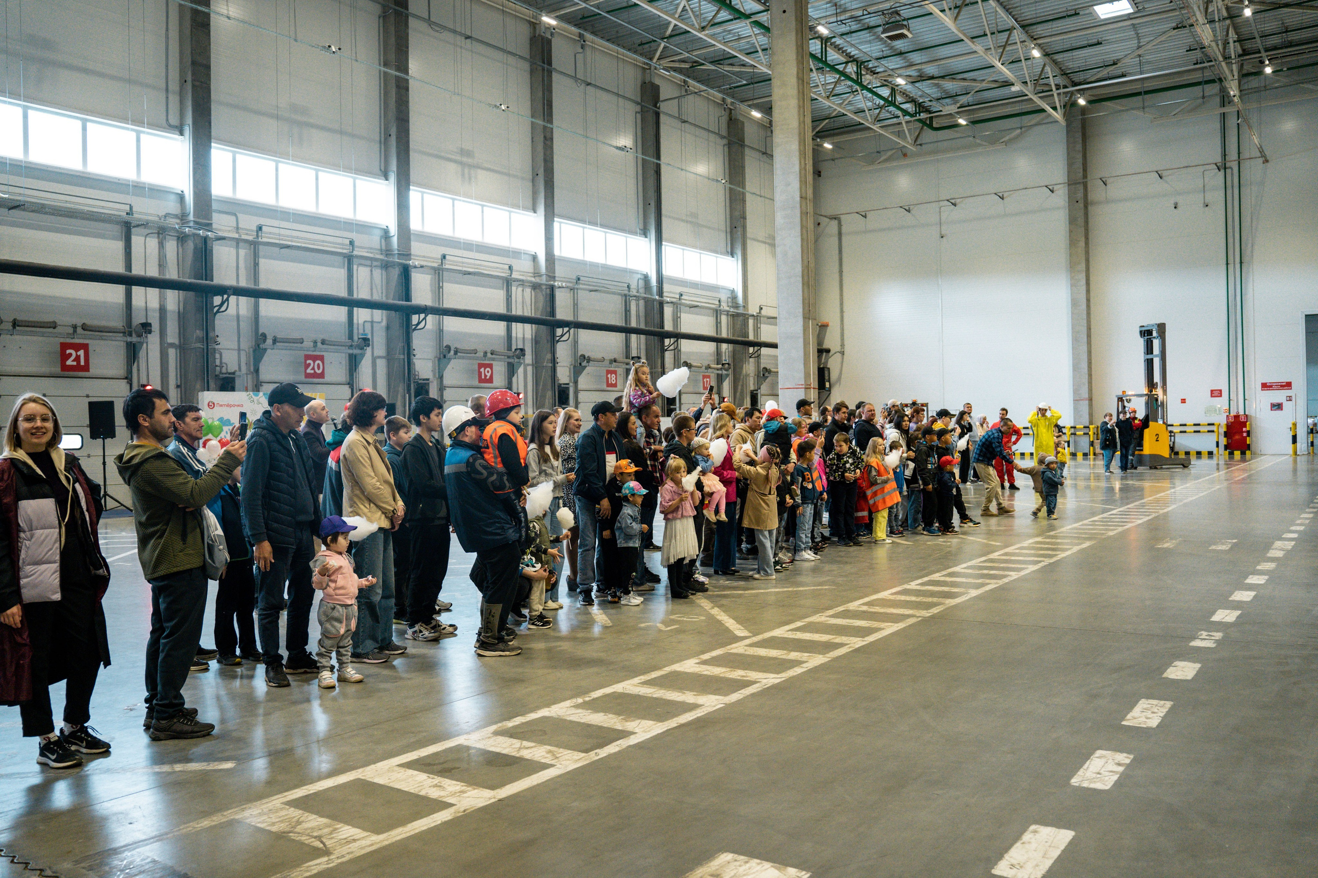 День детей в Пятерочке. Видеограф и Фотограф в Челябинске Ксения и Владимир Рюмины