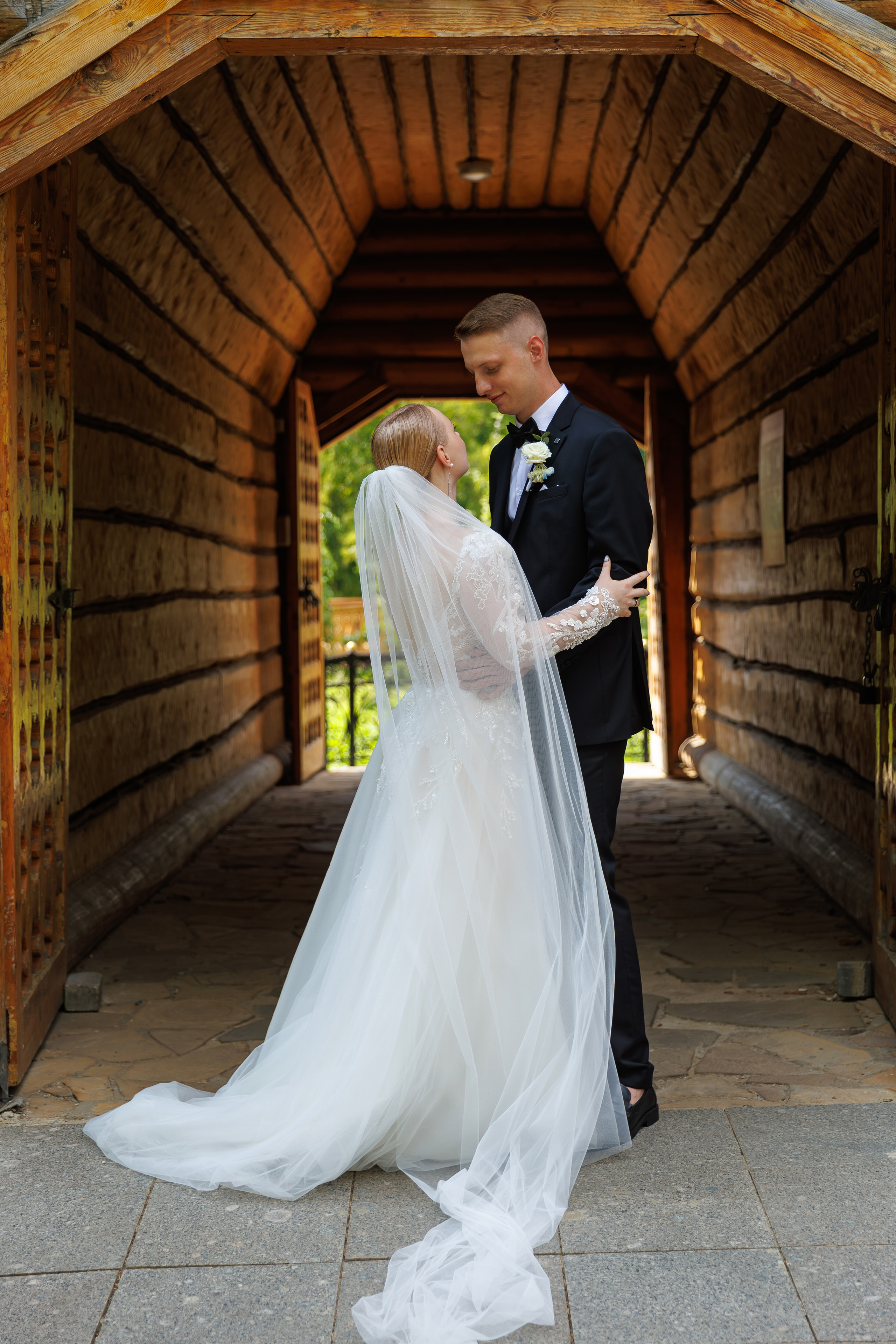 Свадебная фотосессия в Измайловском кремле. Свадебный фотограф Москва и МО Сергей Киржаев