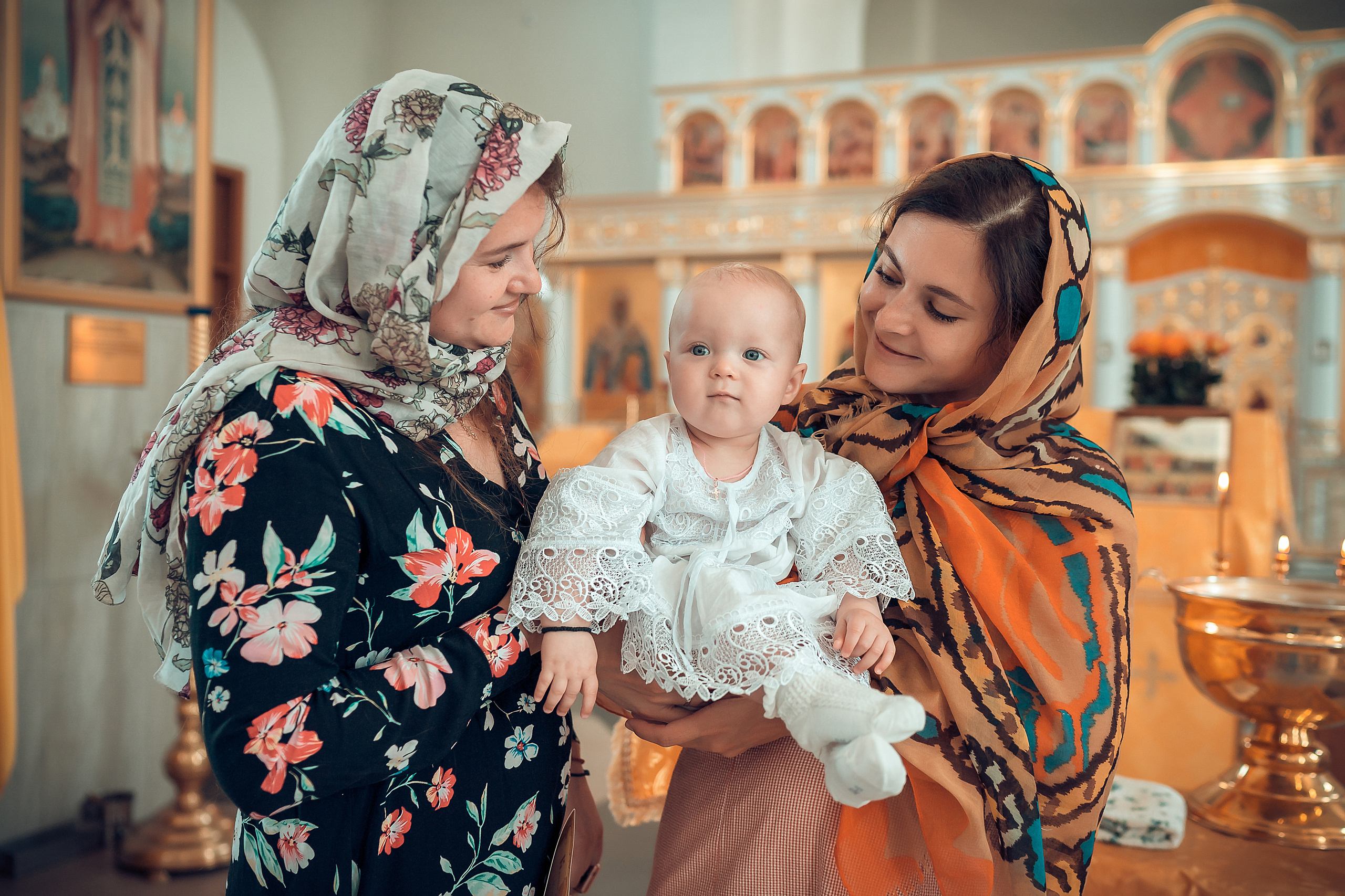 Крещение Лены Храм Феодора Тирона. Фотограф на Крещение и Венчание в Красноярске Рамазанова Юлия