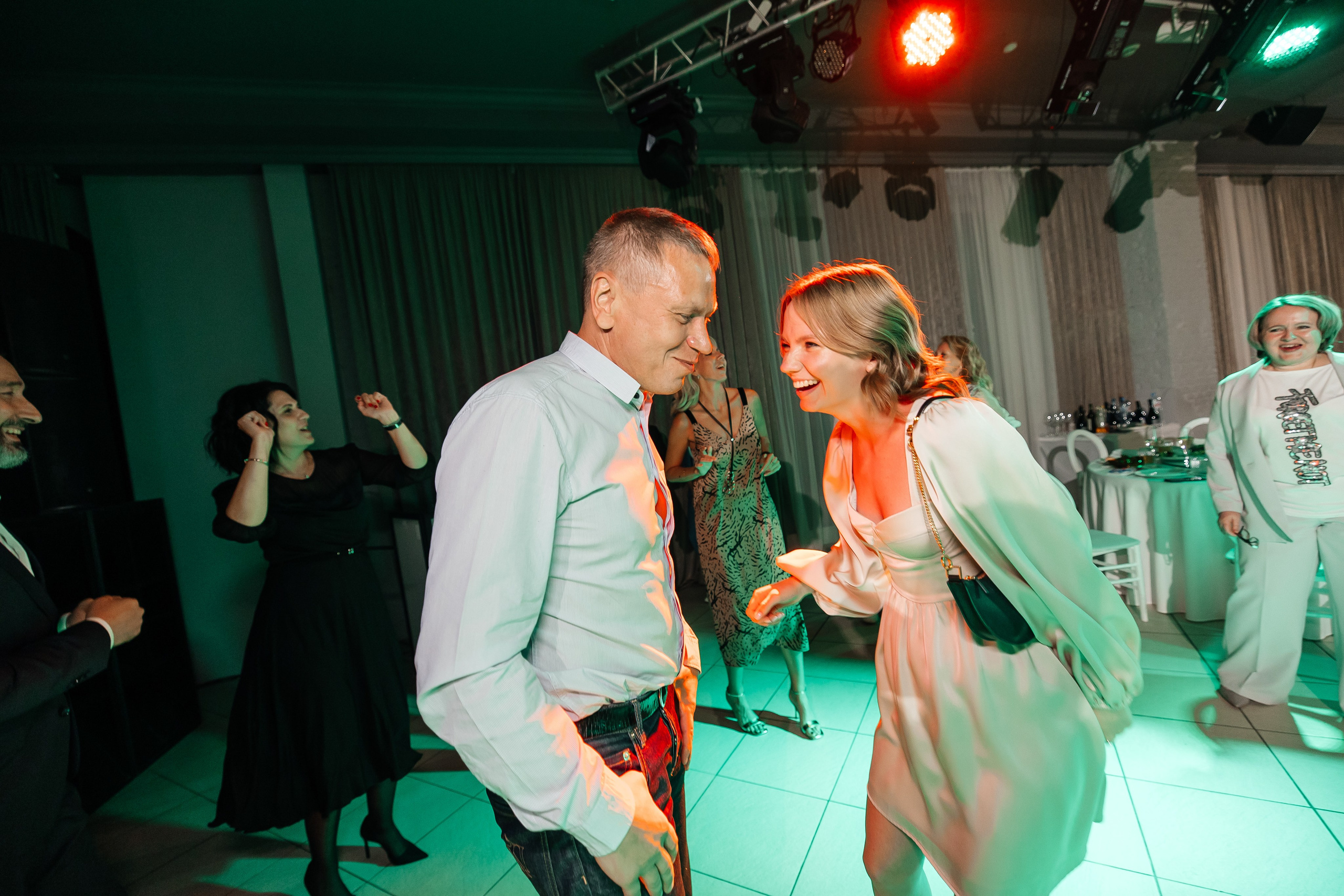 2023-06-23 Выпускной МБОУ СОШ № 10. Фотограф в Красноярске